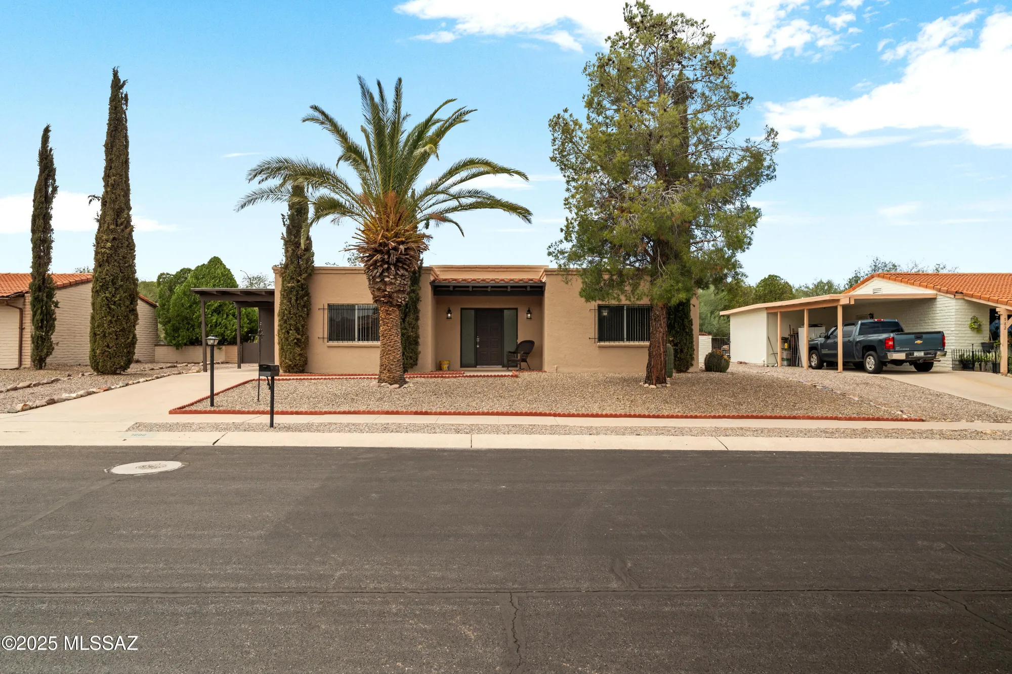 Property Slideshow image 1 of 48 | 1000 s la higuera, Green Valley, AZ, 85614