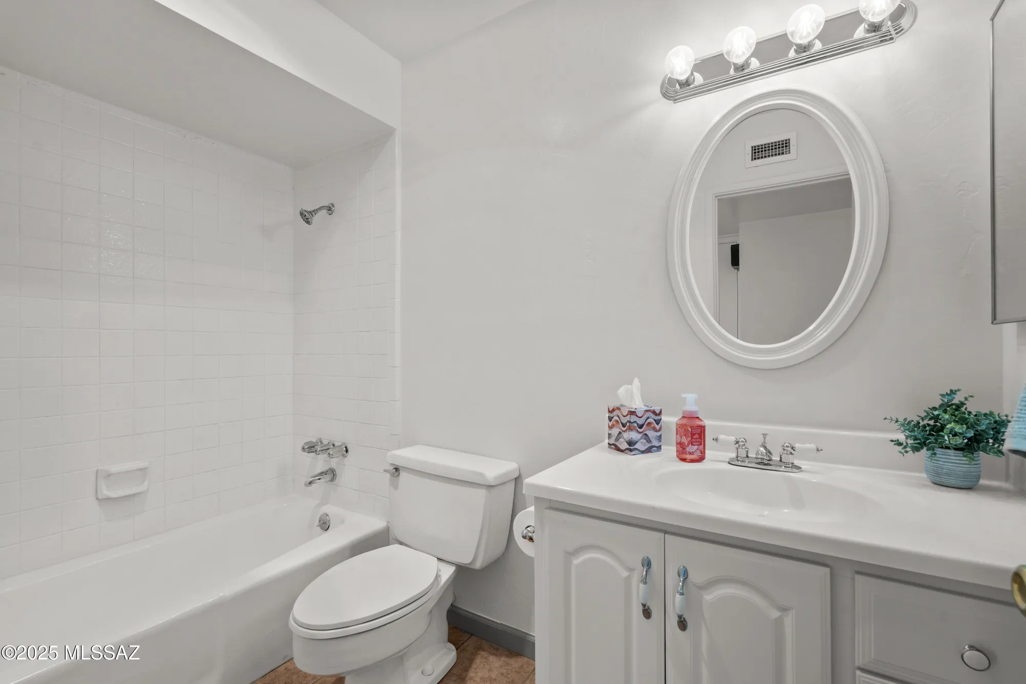 Property Slideshow image 38 of 48 | 1000 s la higuera, Green Valley, AZ, 85614