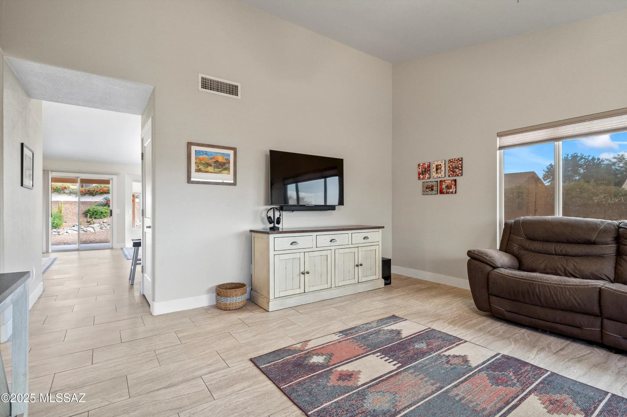 Property Slideshow image 16 of 35 | 36395 s rock crest dr, Tucson, AZ, 85739