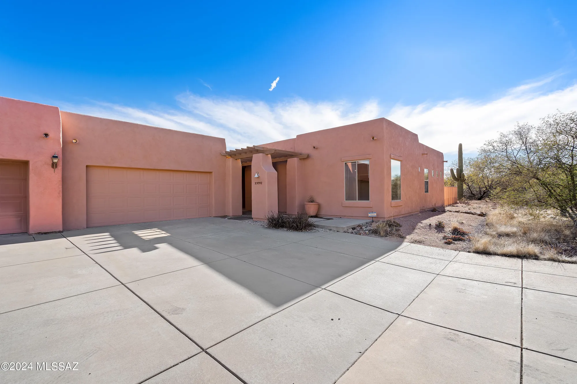 Property Slideshow image 8 of 31 | 13792 e langtry ln, Tucson, AZ, 85747