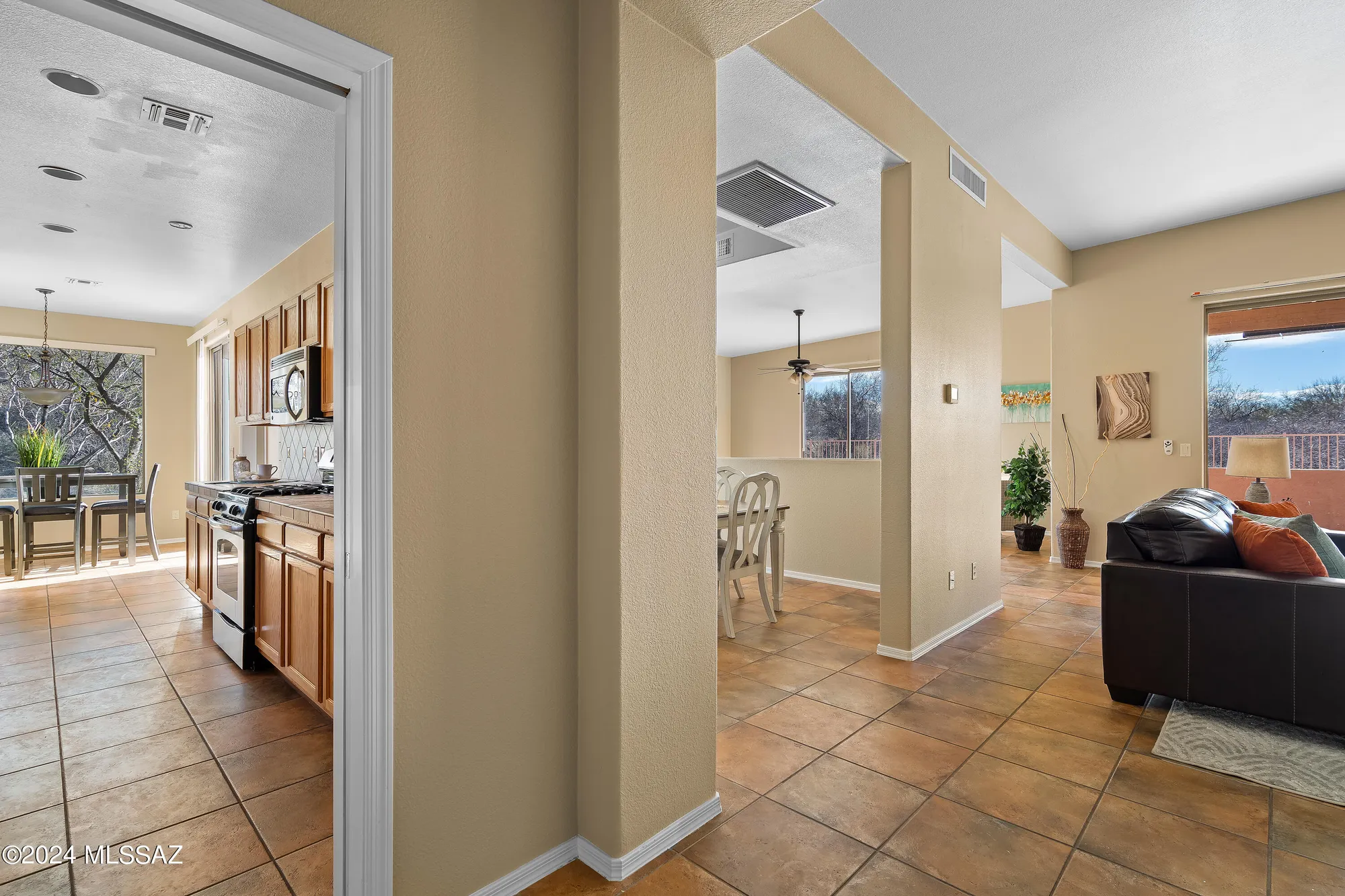 Property Slideshow image 11 of 31 | 13792 e langtry ln, Tucson, AZ, 85747
