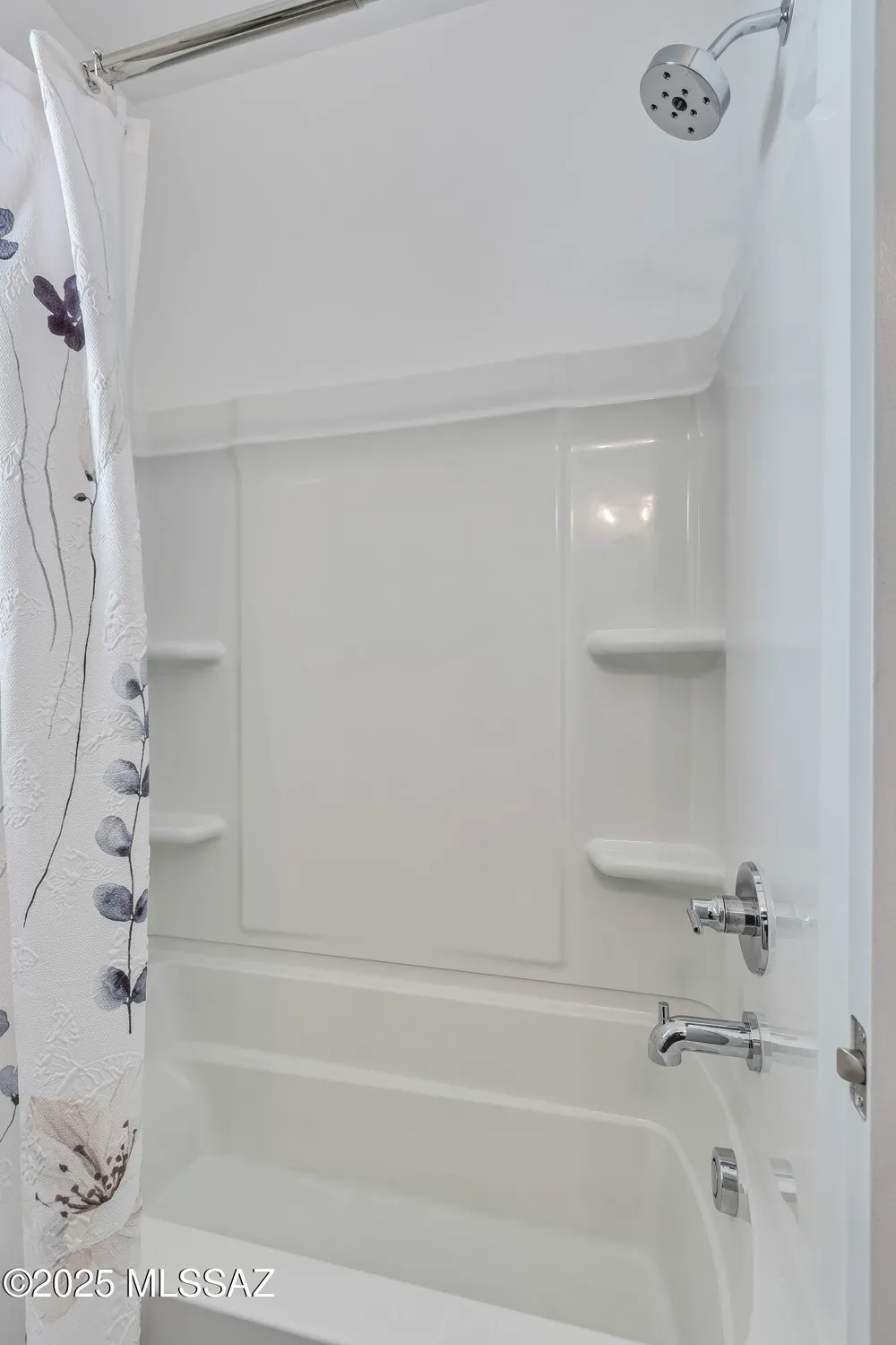 Property Slideshow image 25 of 38 | 1618 e horned lark dr, Green Valley, AZ, 85614