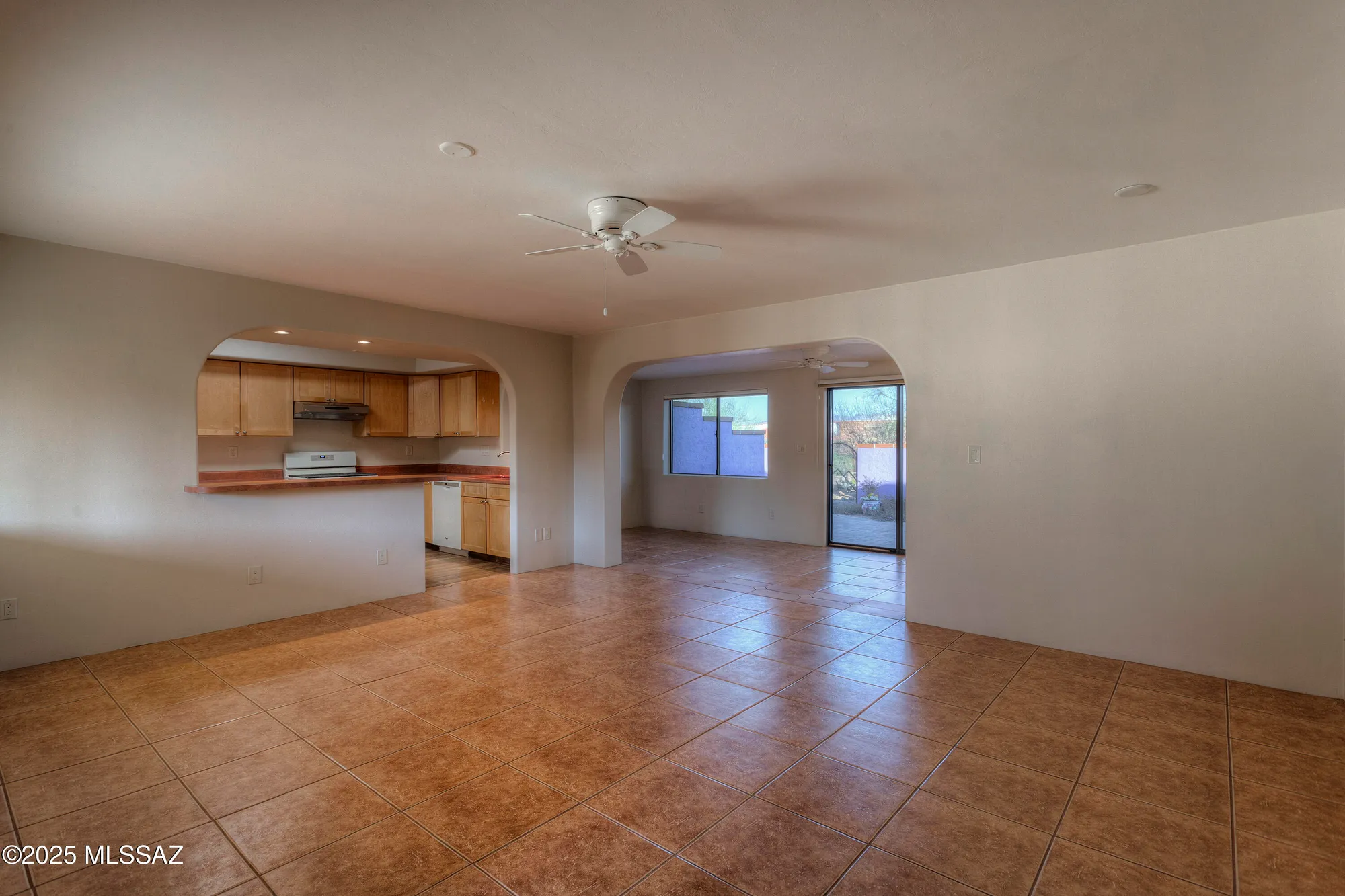 Property Slideshow image 8 of 33 | 511 s paseo lazo cir, Green Valley, AZ, 85614