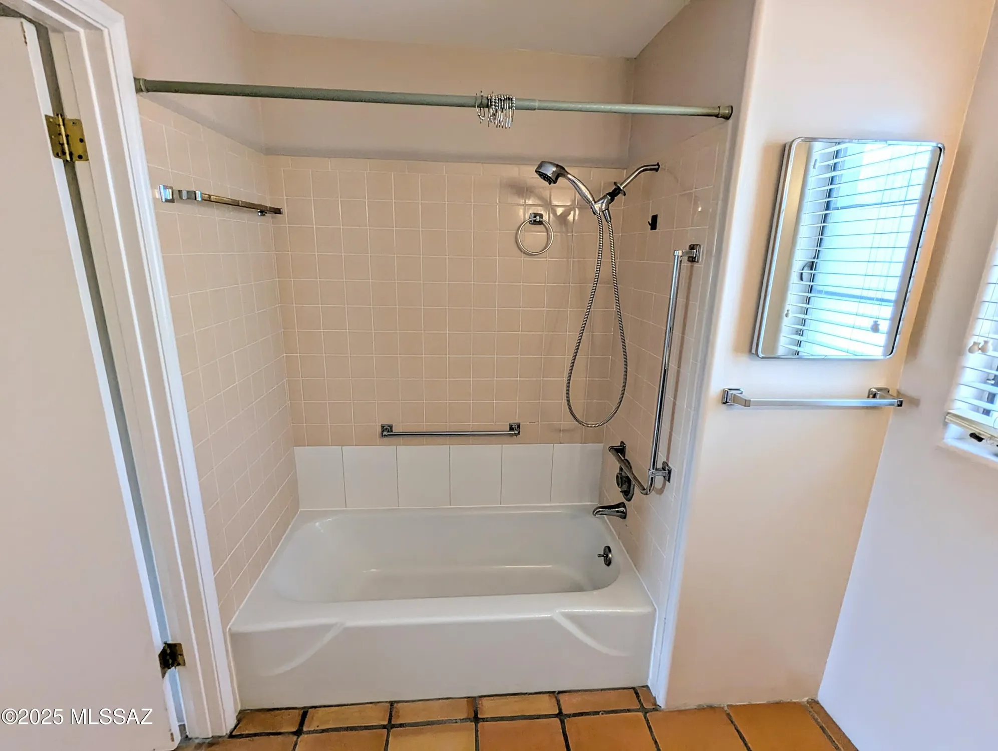 Property Slideshow image 21 of 28 | 515 s la canada dr c, Green Valley, AZ, 85614