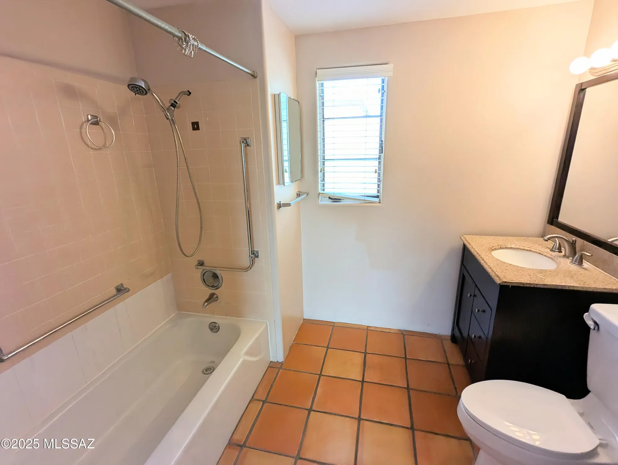 Property Slideshow image 20 of 28 | 515 s la canada dr c, Green Valley, AZ, 85614