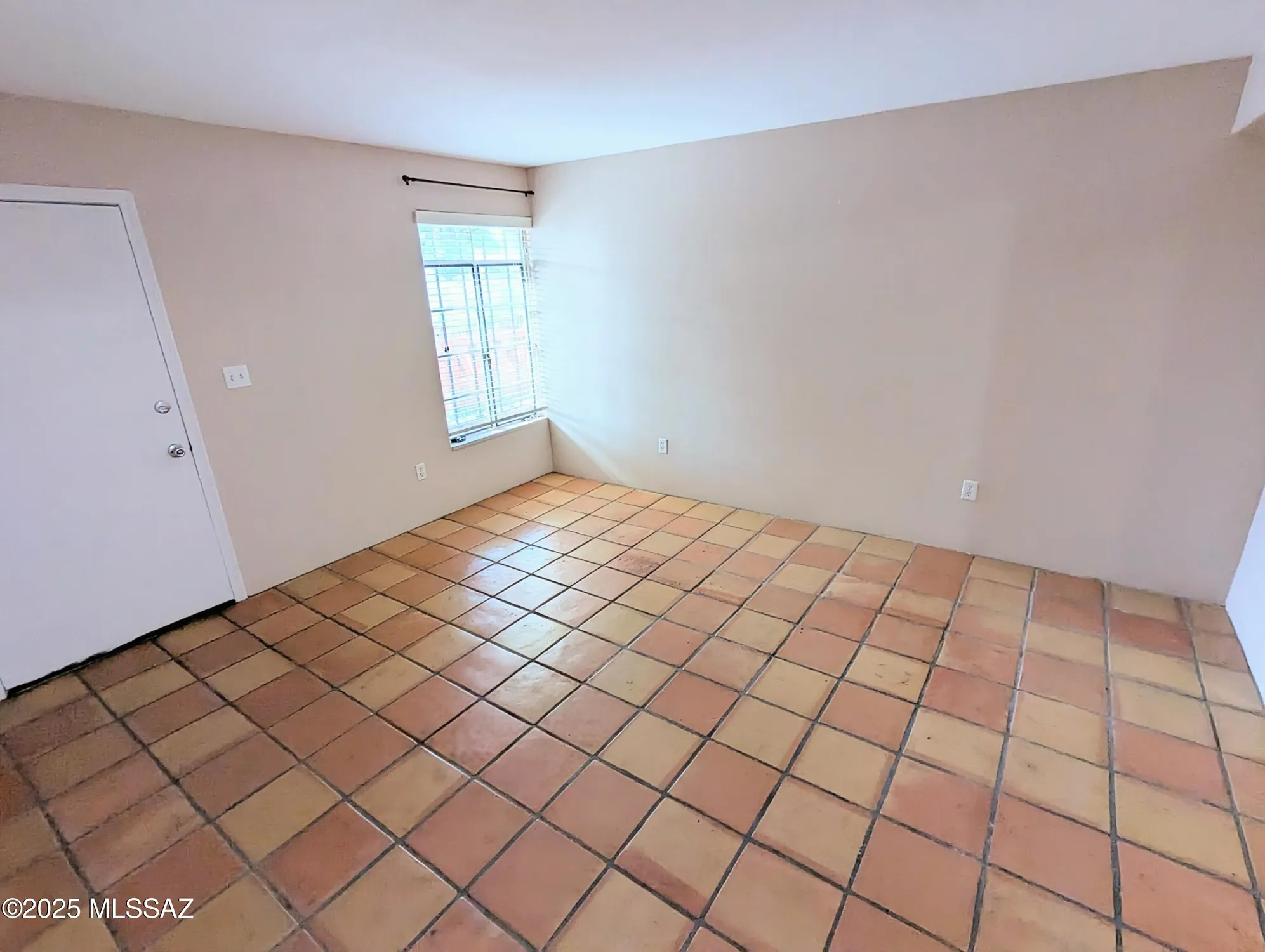 Property Slideshow image 8 of 28 | 515 s la canada dr c, Green Valley, AZ, 85614