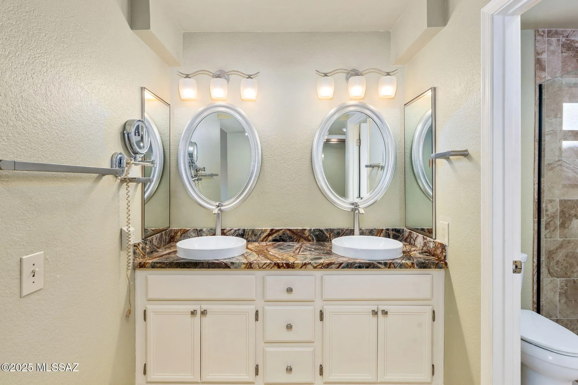 Property Slideshow image 23 of 50 | 14585 n chalk creek dr, Oro Valley, AZ, 85755