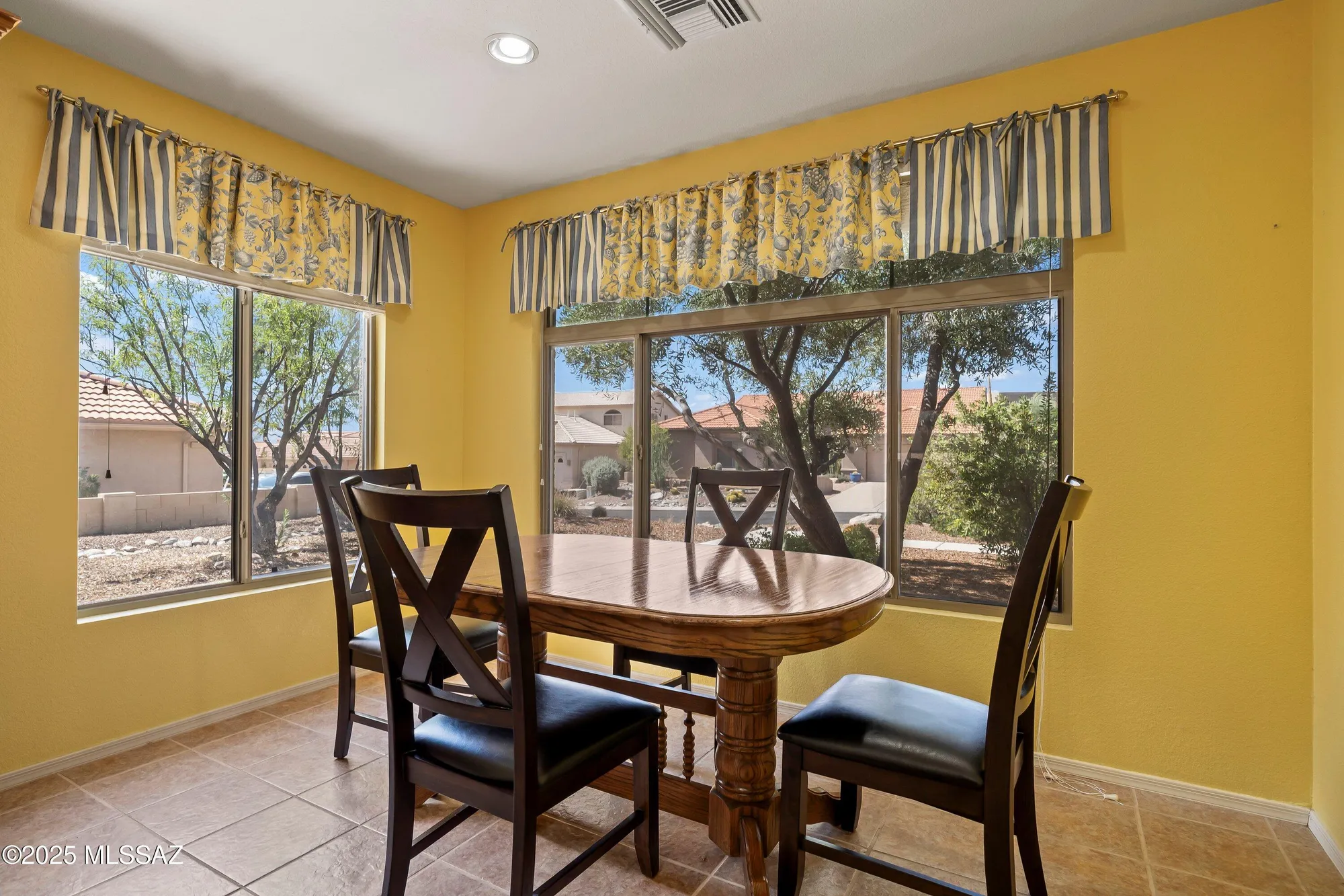 Property Slideshow image 12 of 30 | 62654 e flower ridge dr, Saddlebrooke, AZ, 85739
