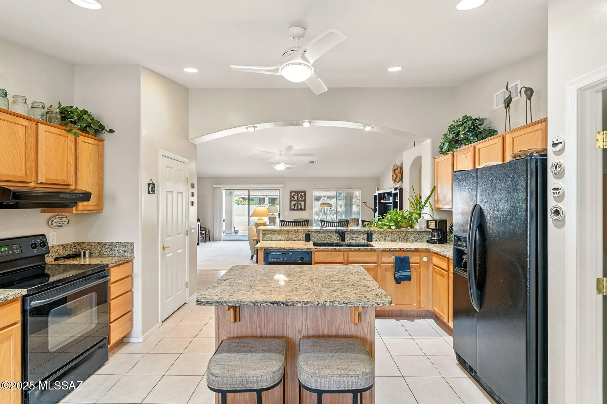 Property Slideshow image 13 of 38 | 39477 s moonwood dr, Tucson, AZ, 85739