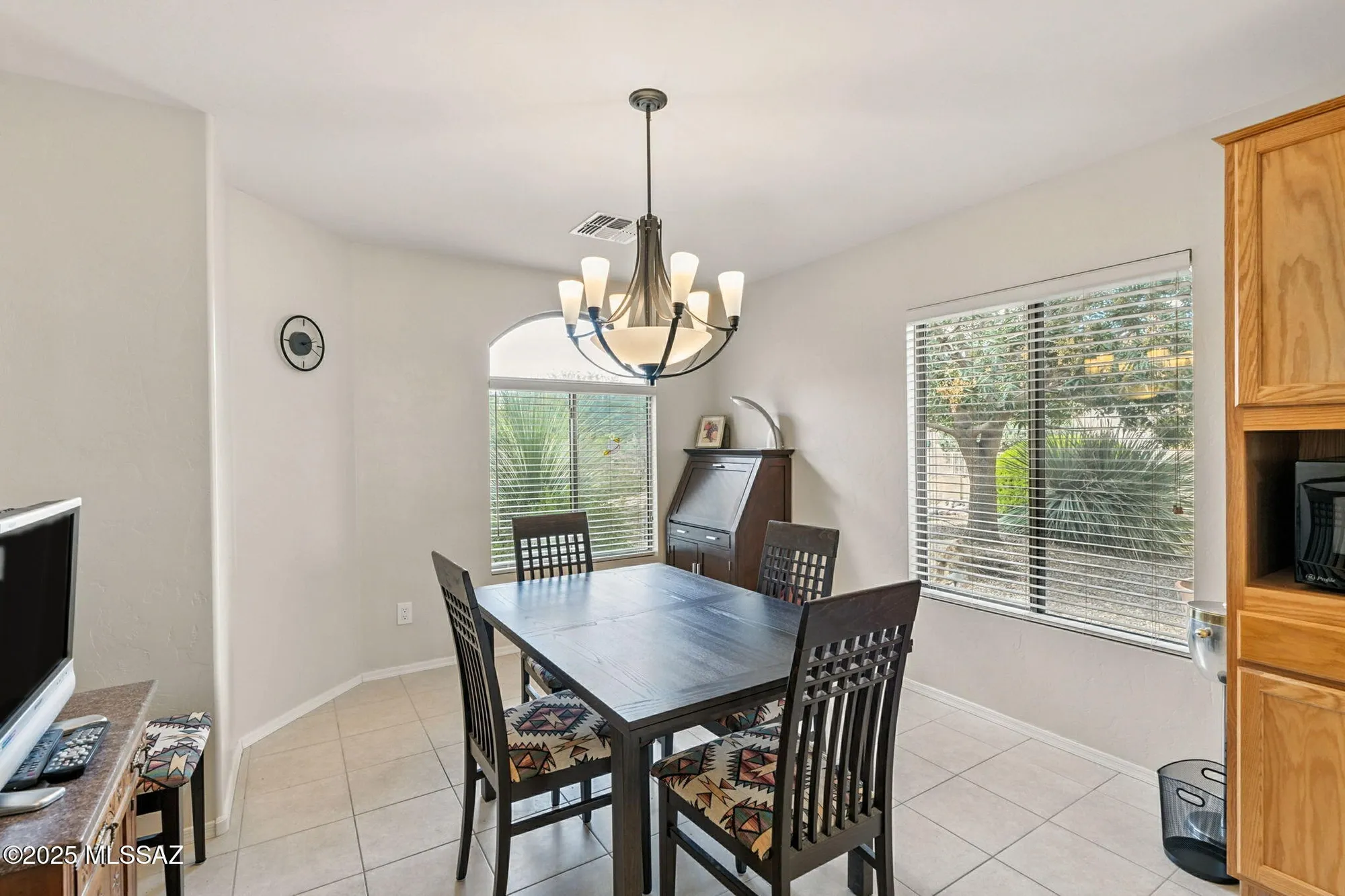 Property Slideshow image 16 of 38 | 39477 s moonwood dr, Tucson, AZ, 85739