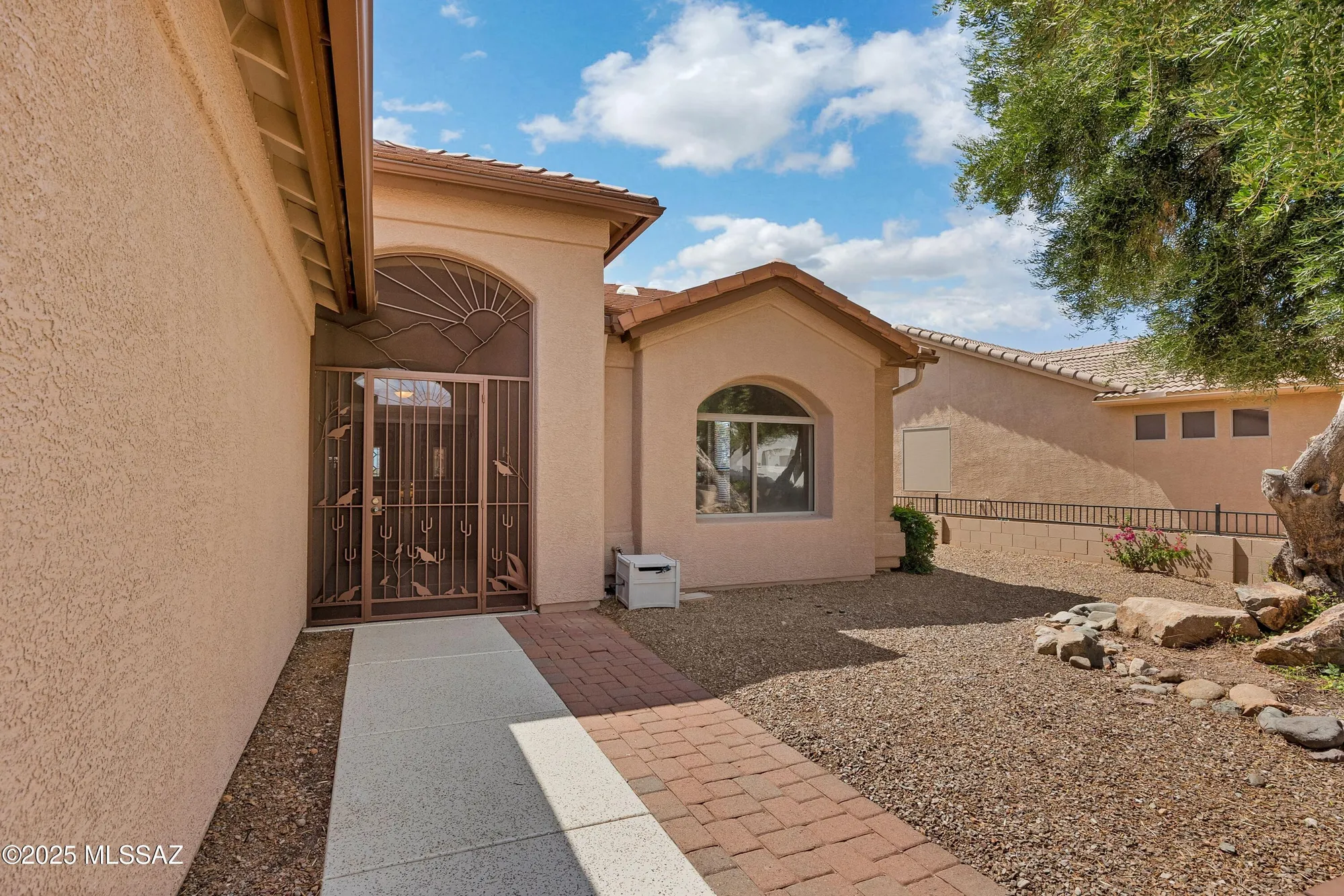 Property Slideshow image 4 of 50 | 62105 e valley crest ct, Saddlebrooke, AZ, 85739
