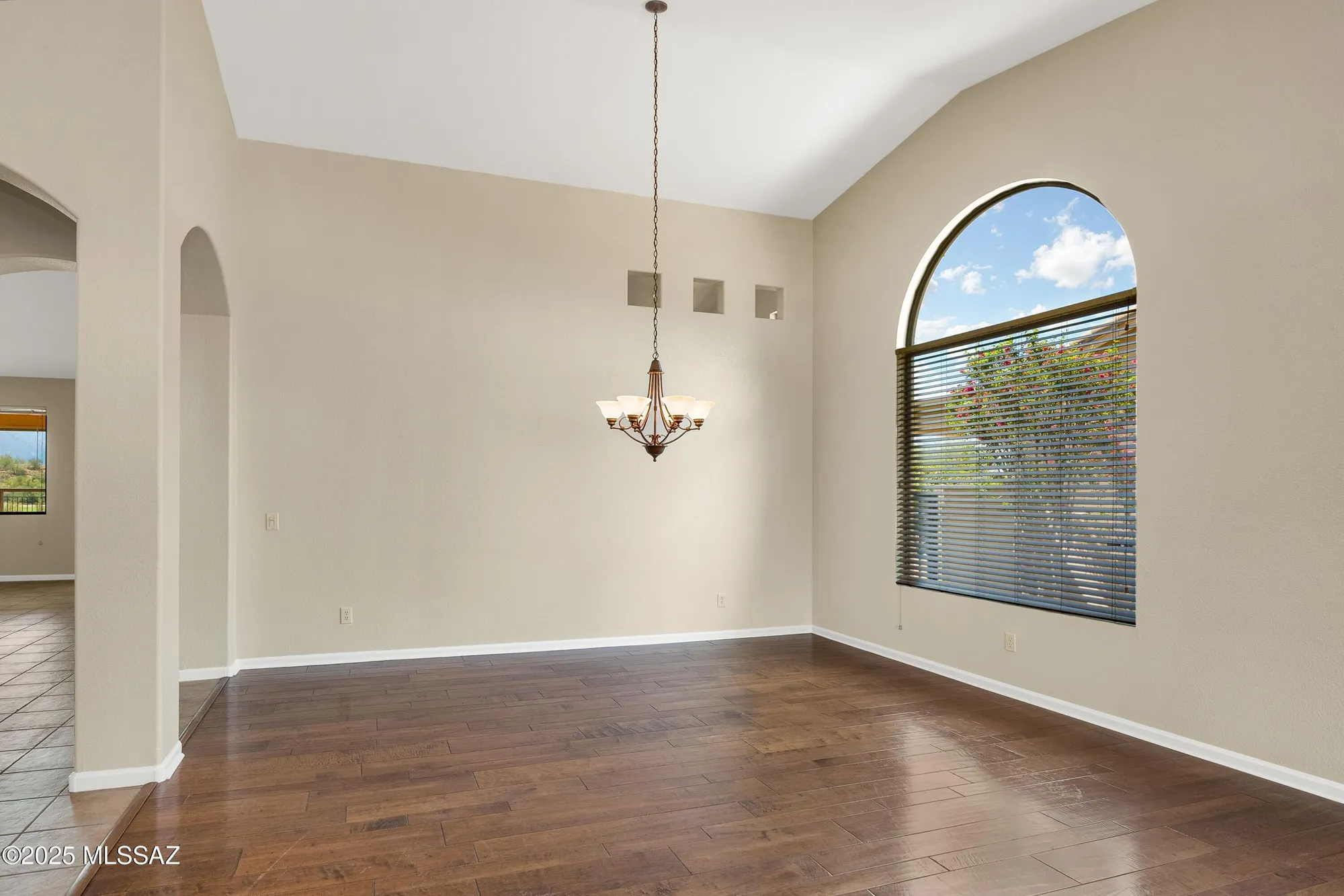 Property Slideshow image 7 of 50 | 62105 e valley crest ct, Saddlebrooke, AZ, 85739