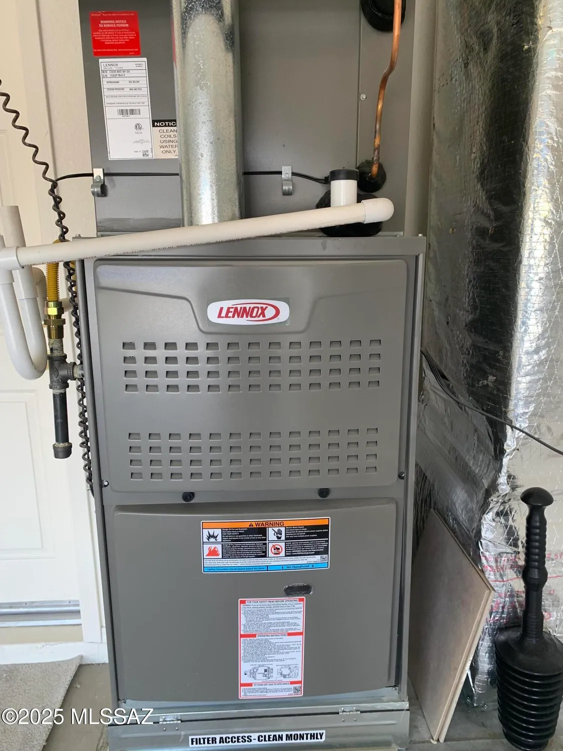 Property Slideshow image 32 of 50 | 7975 w blue heron way, Tucson, AZ, 85743