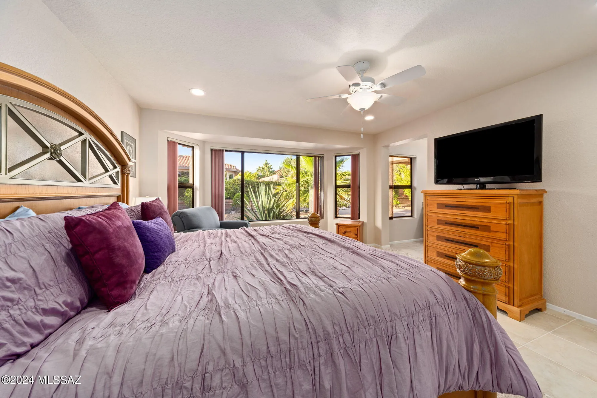 Property Slideshow image 13 of 43 | 1013 e boulder pass, Oro Valley, AZ, 85755