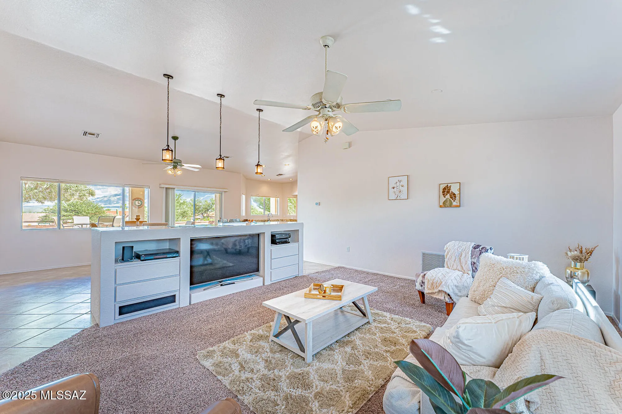 Property Slideshow image 7 of 47 | 4771 s tropicana dr, Green Valley, AZ, 85622