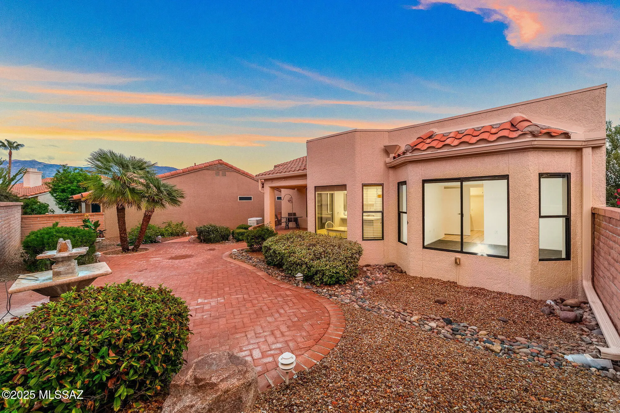 Property Slideshow image 33 of 50 | 1629 e broken bow way, Oro Valley, AZ, 85755