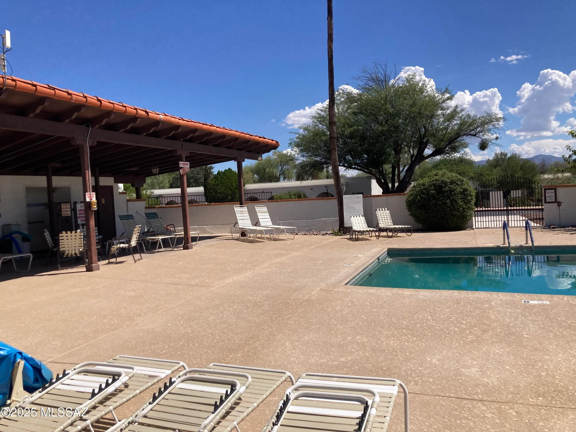 Property Slideshow image 14 of 15 | 261 w camino alameda b, Green Valley, AZ, 85614