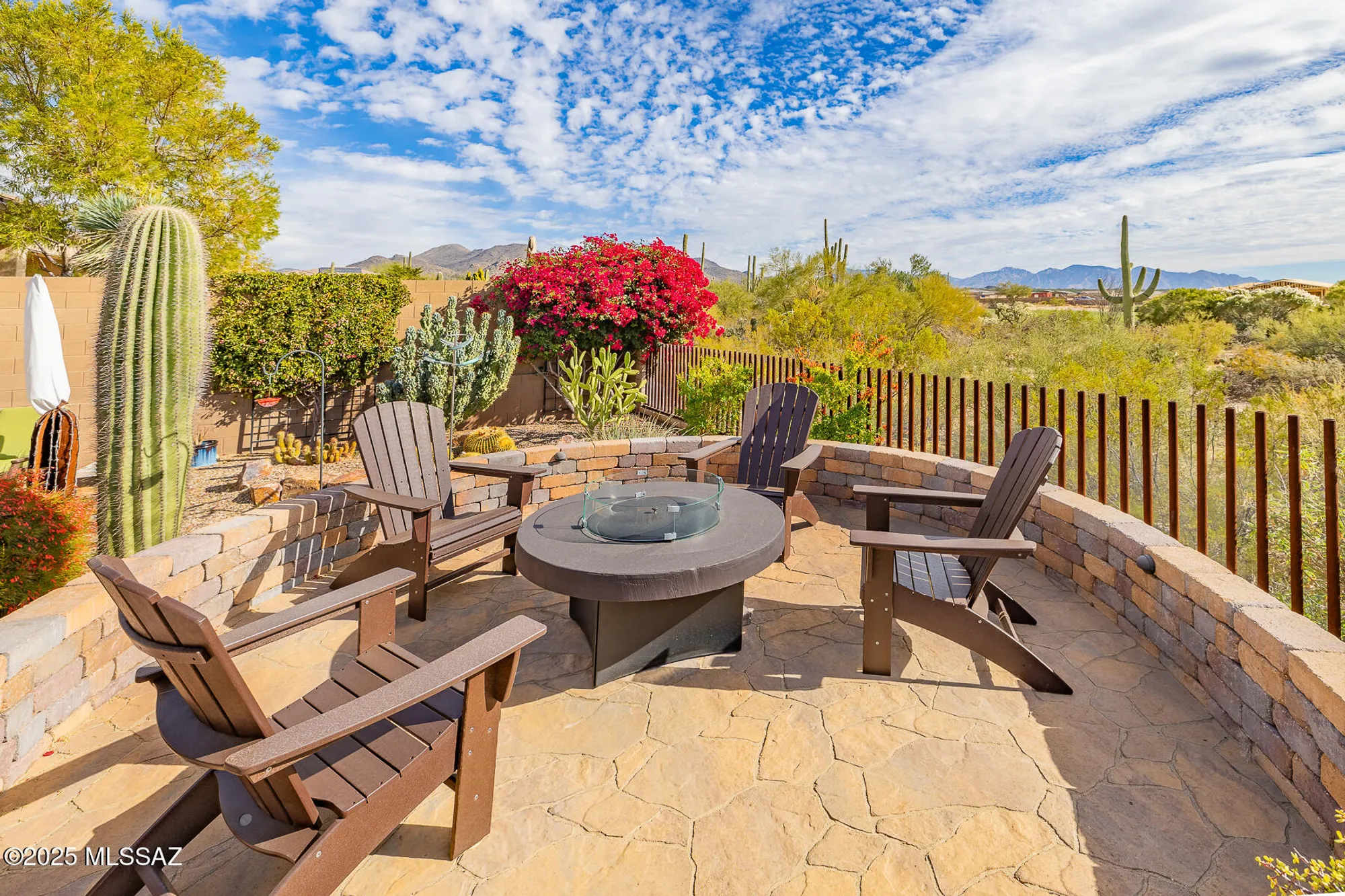 Property Slideshow image 4 of 50 | 6709 w kaibab trl, Marana, AZ, 85658