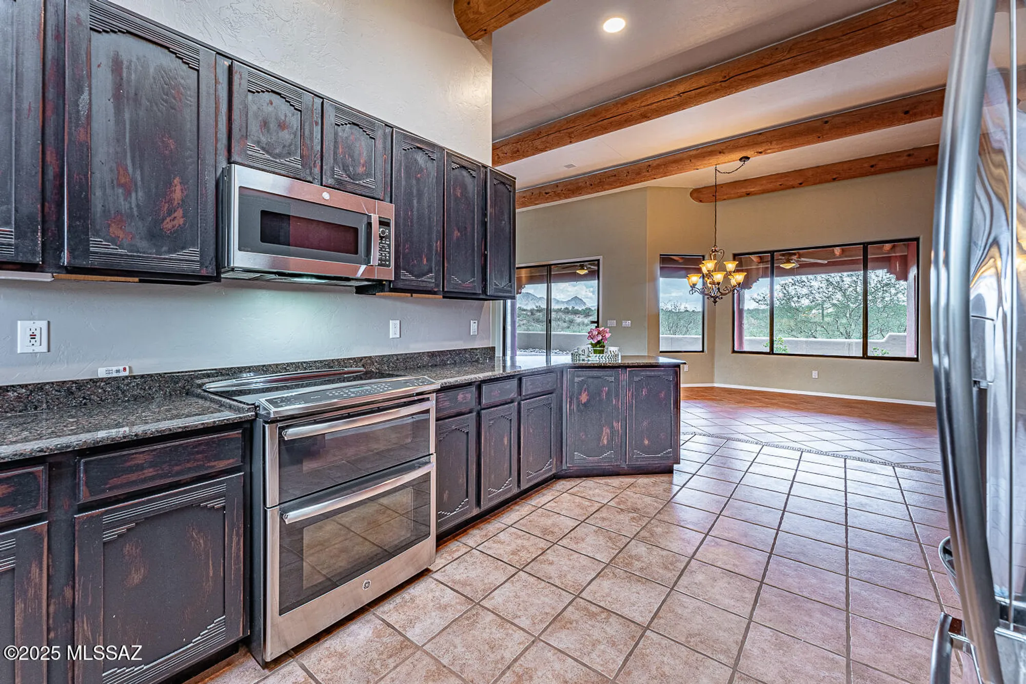 Property Slideshow image 22 of 51 | 682 e armor springs pl, Green Valley, AZ, 85614