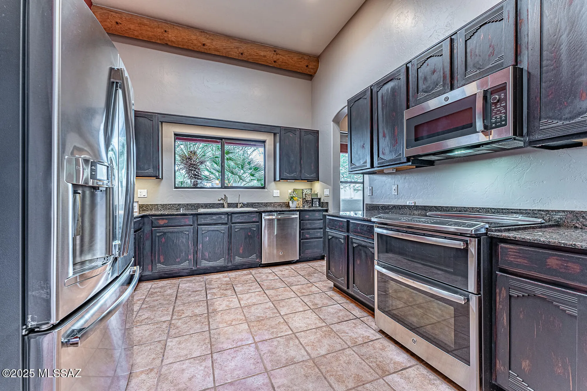 Property Slideshow image 19 of 51 | 682 e armor springs pl, Green Valley, AZ, 85614
