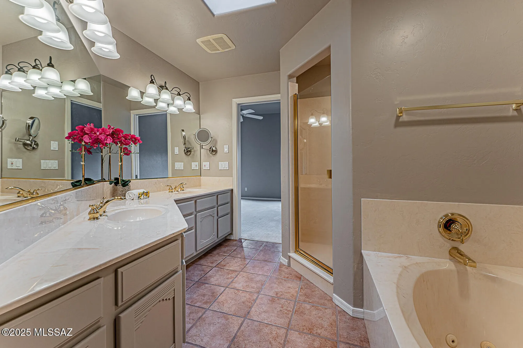 Property Slideshow image 29 of 51 | 682 e armor springs pl, Green Valley, AZ, 85614