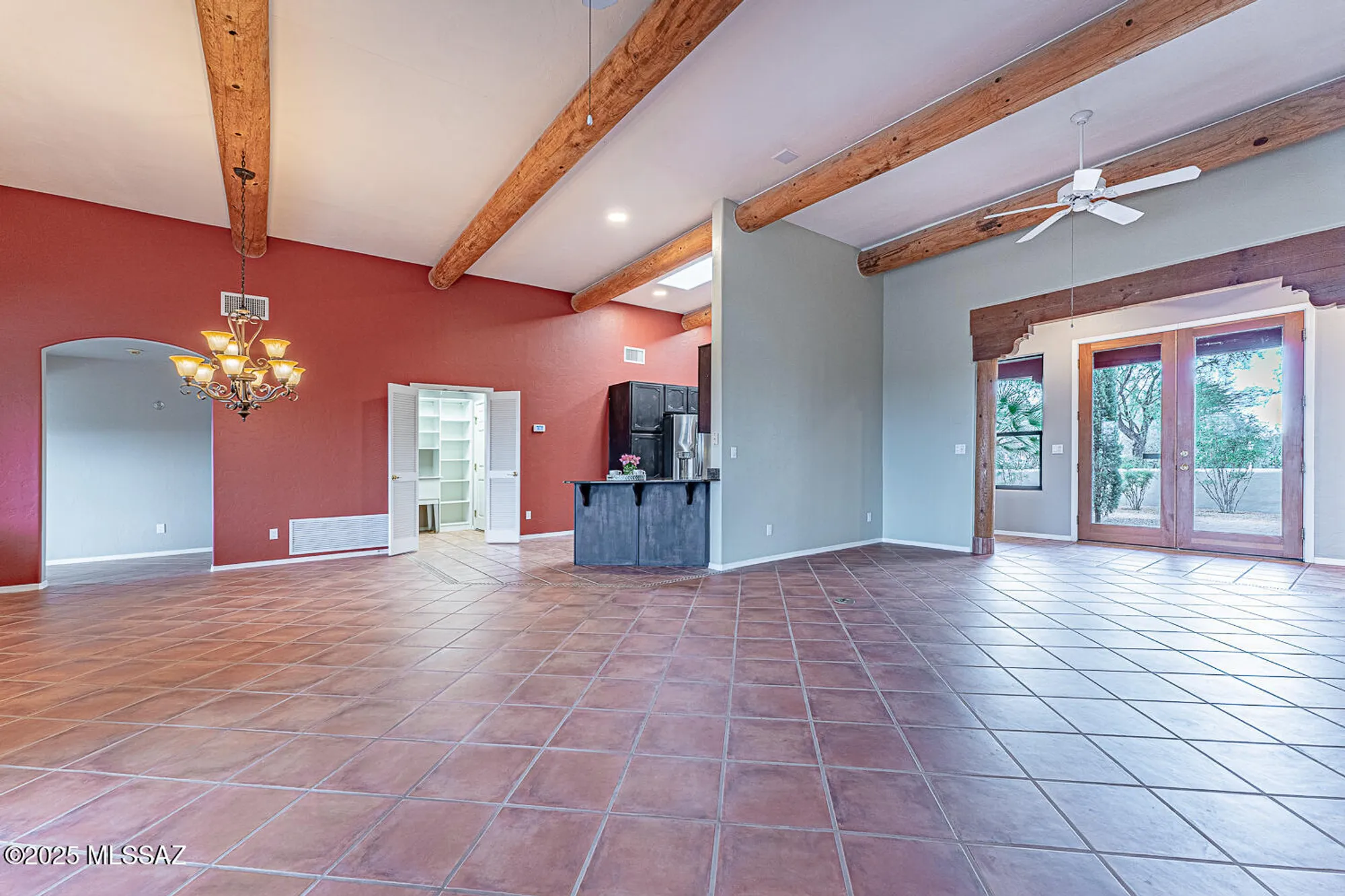 Property Slideshow image 11 of 51 | 682 e armor springs pl, Green Valley, AZ, 85614
