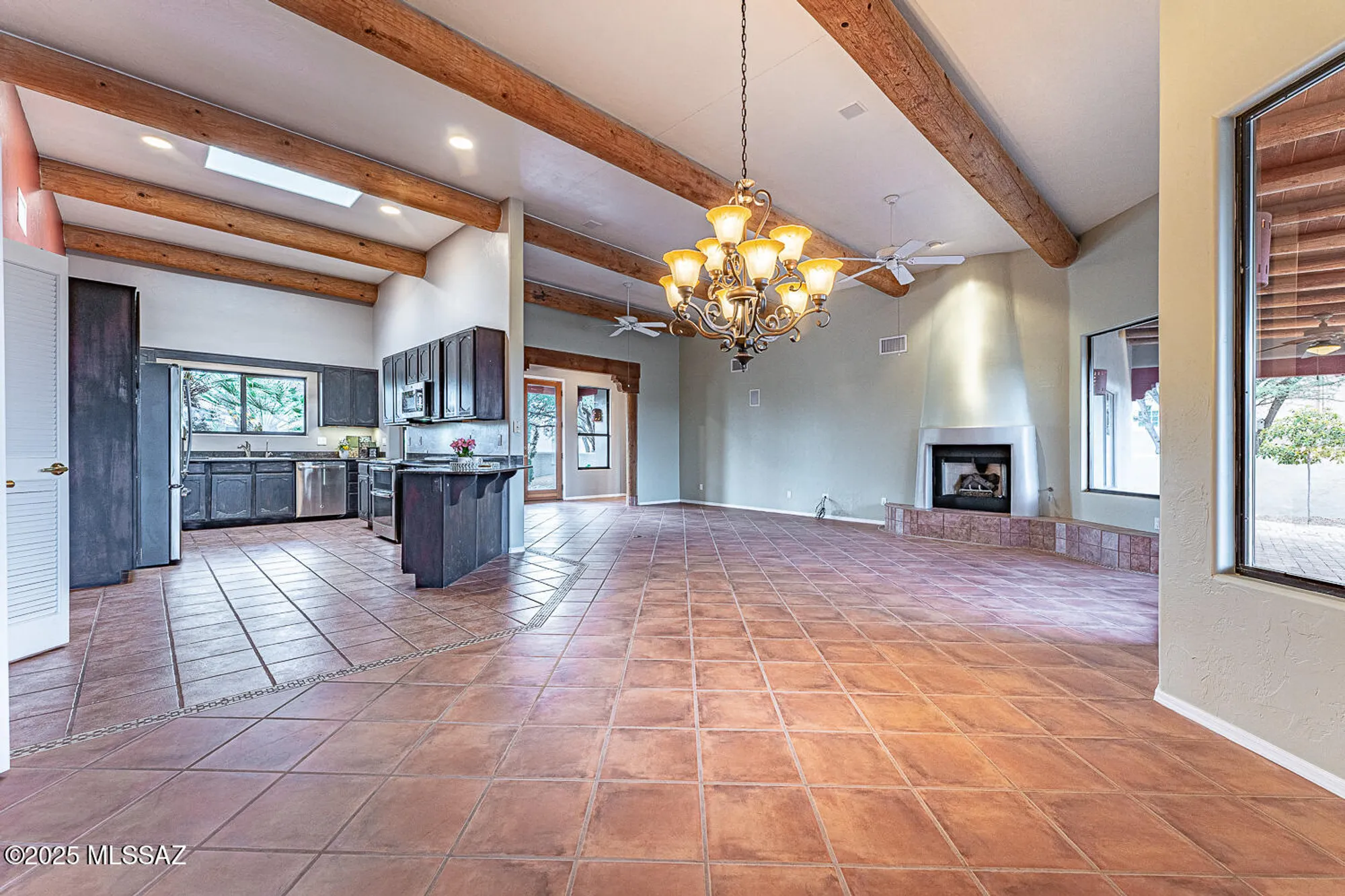 Property Slideshow image 13 of 51 | 682 e armor springs pl, Green Valley, AZ, 85614