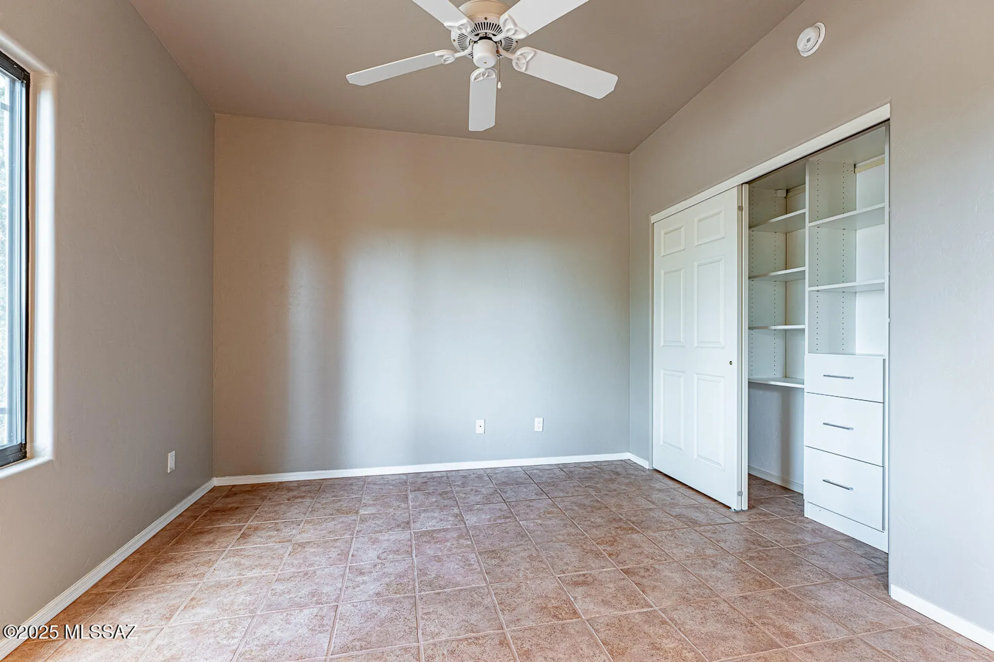 Property Slideshow image 33 of 51 | 682 e armor springs pl, Green Valley, AZ, 85614