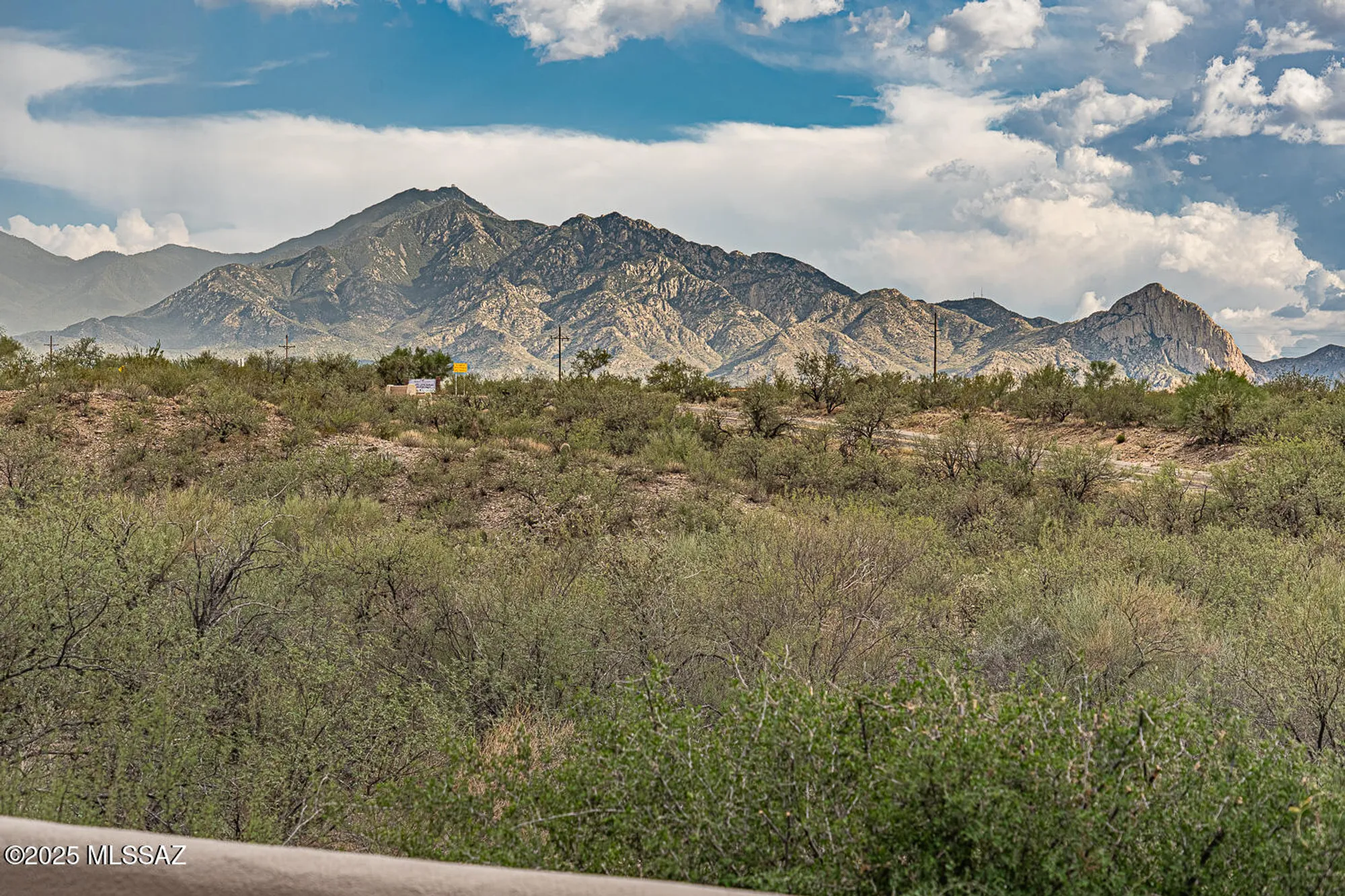 Property Slideshow image 2 of 51 | 682 e armor springs pl, Green Valley, AZ, 85614