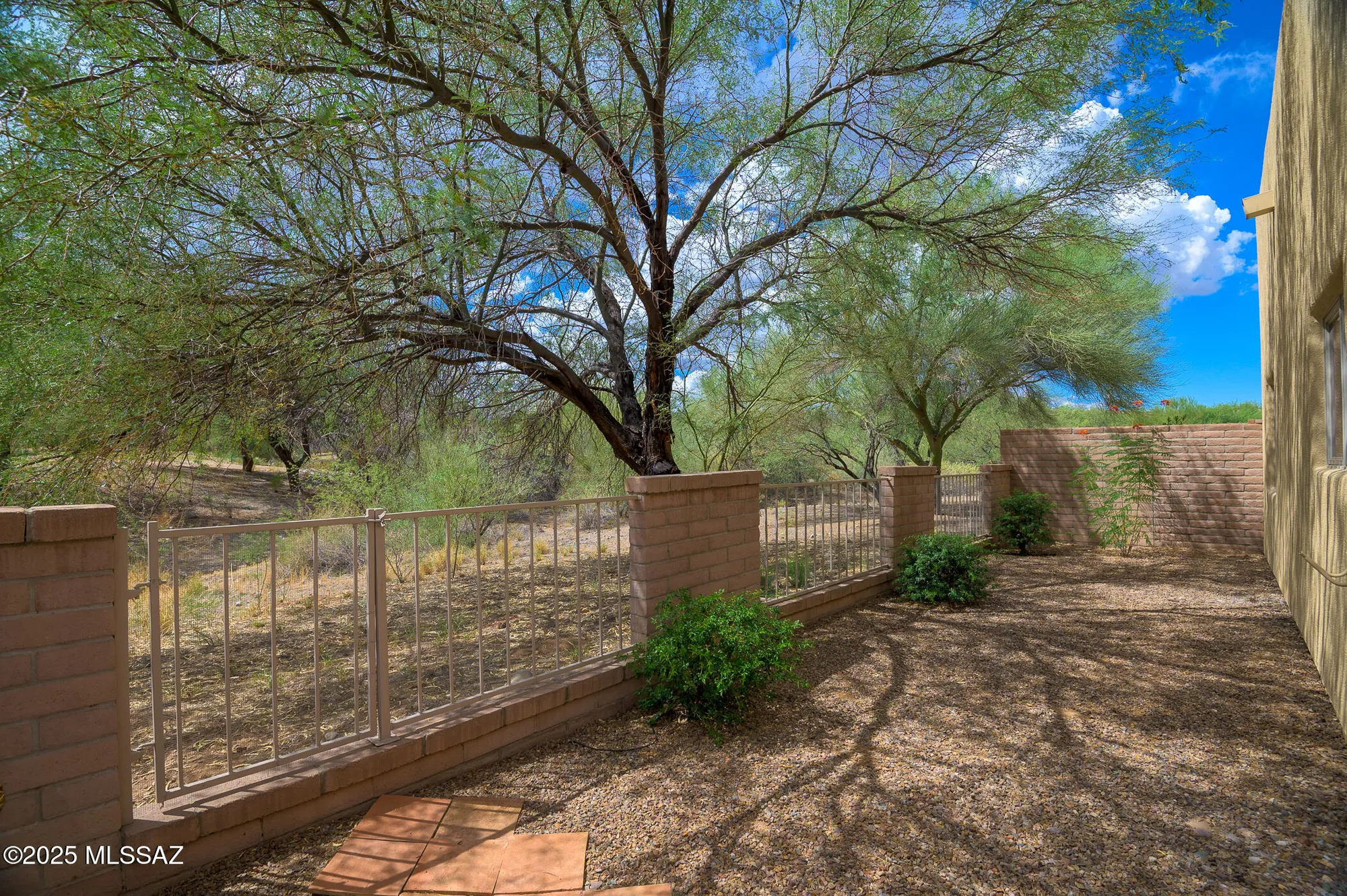 Property Slideshow image 20 of 23 | 835 w waterview dr, Green Valley, AZ, 85614