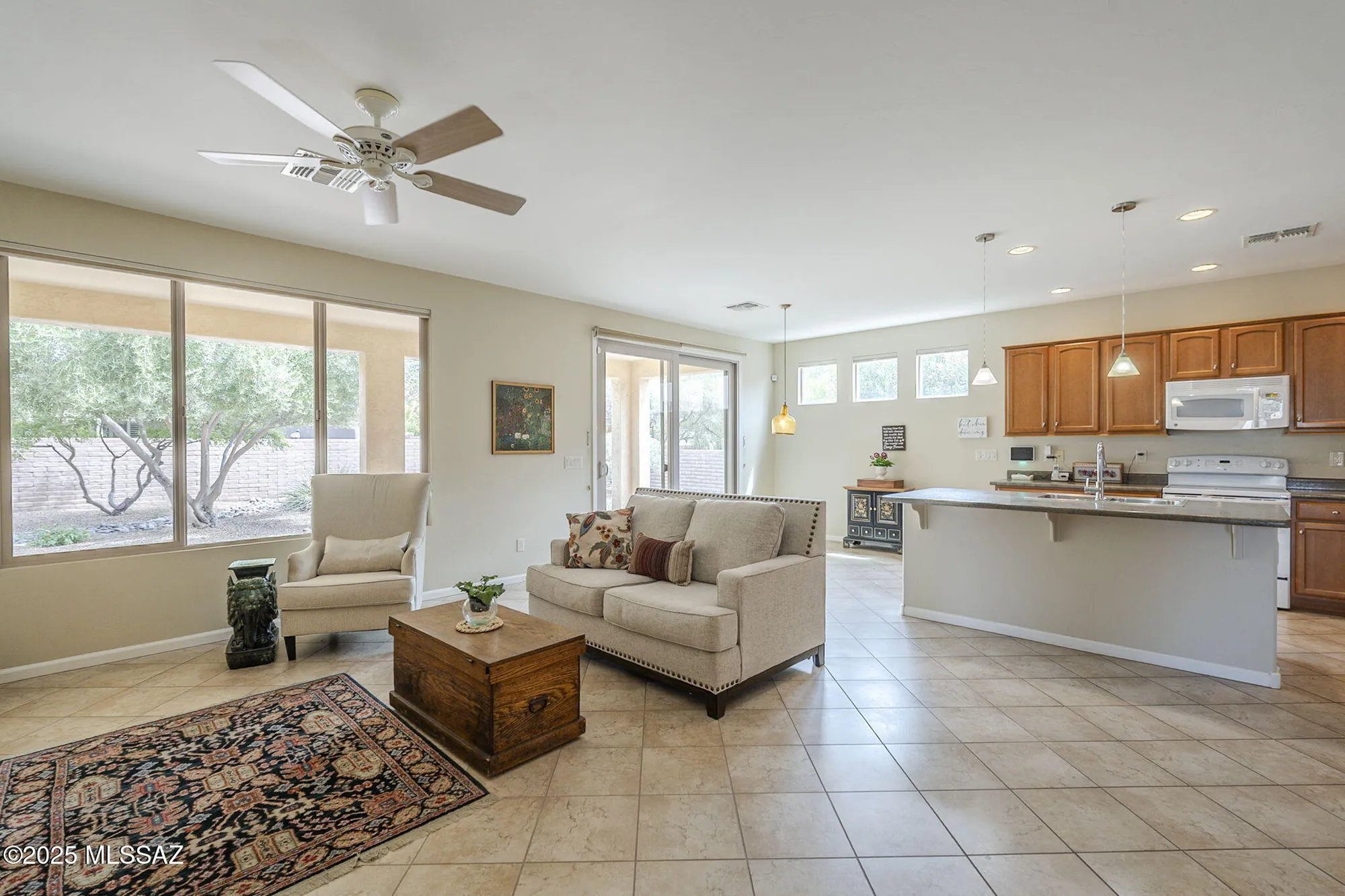 Property Slideshow image 8 of 42 | 732 n moana dr, Green Valley, AZ, 85614