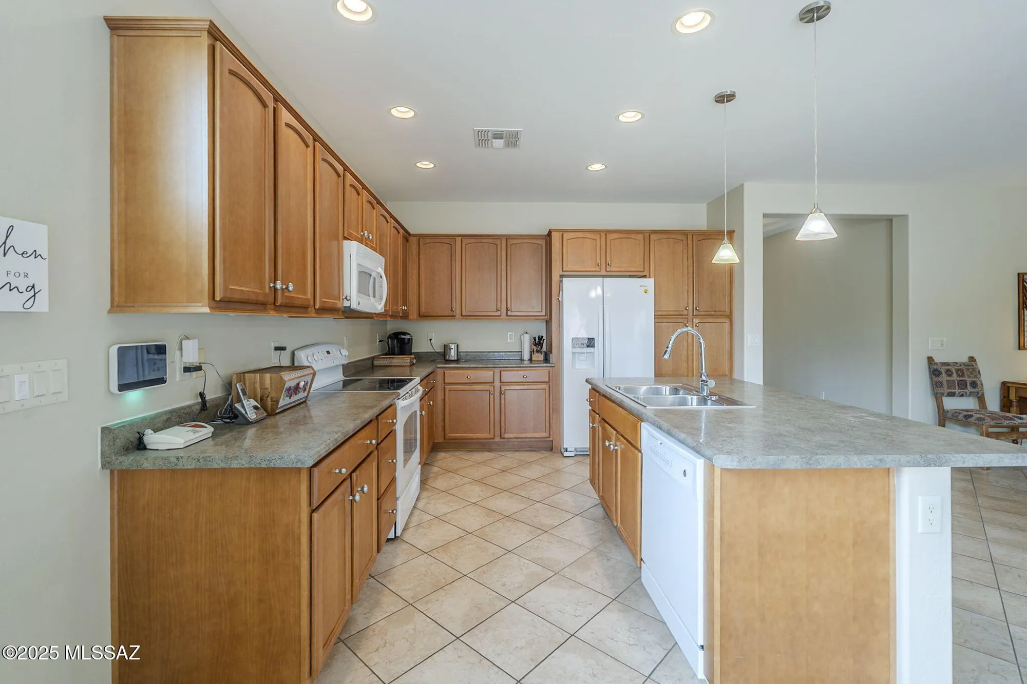 Property Slideshow image 15 of 42 | 732 n moana dr, Green Valley, AZ, 85614