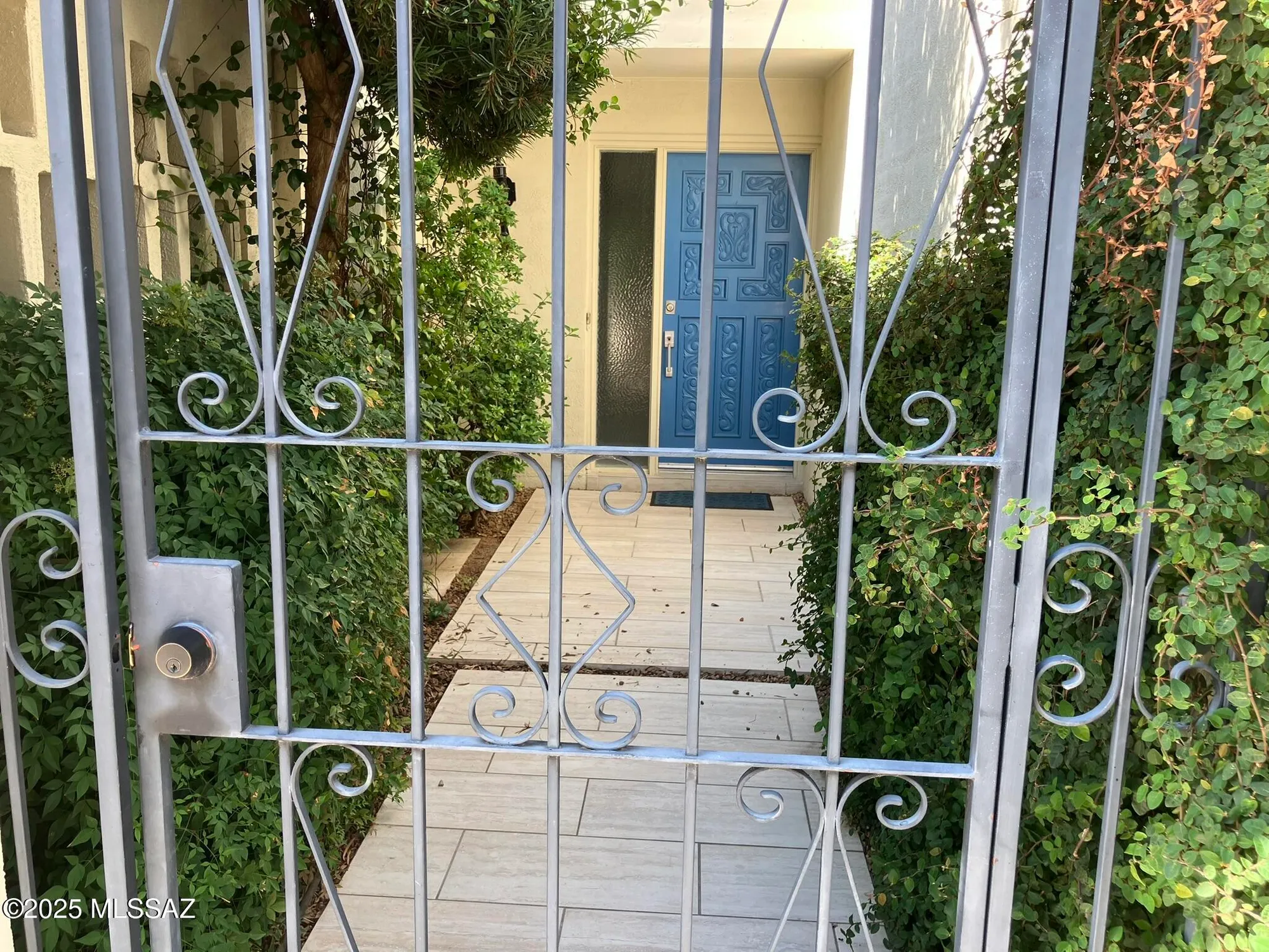 Property Slideshow image 5 of 50 | 2757 w casas dr, Tucson, AZ, 85742