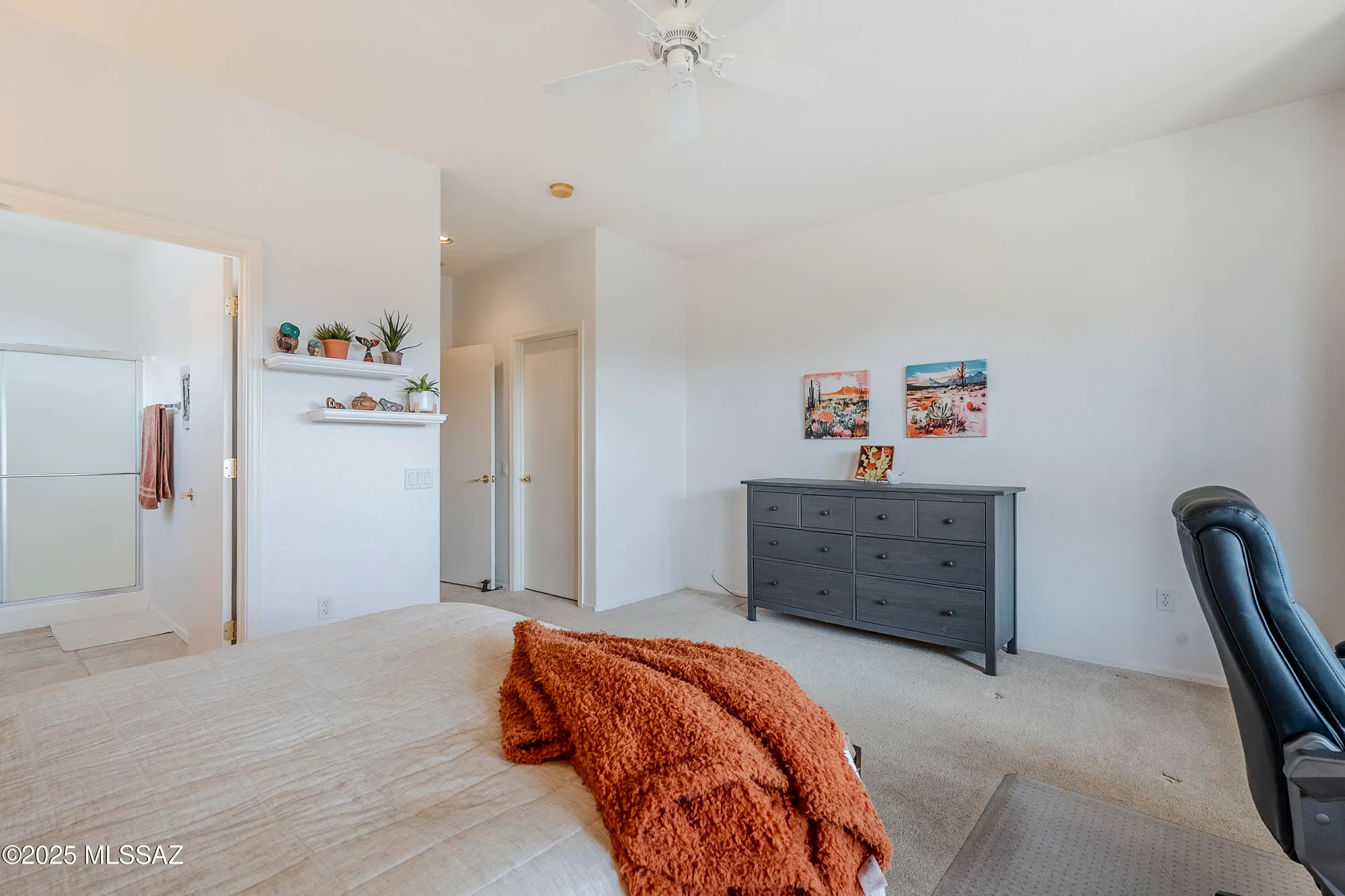 Property Slideshow image 19 of 32 | 9326 n desert mist ln, Tucson, AZ, 85743