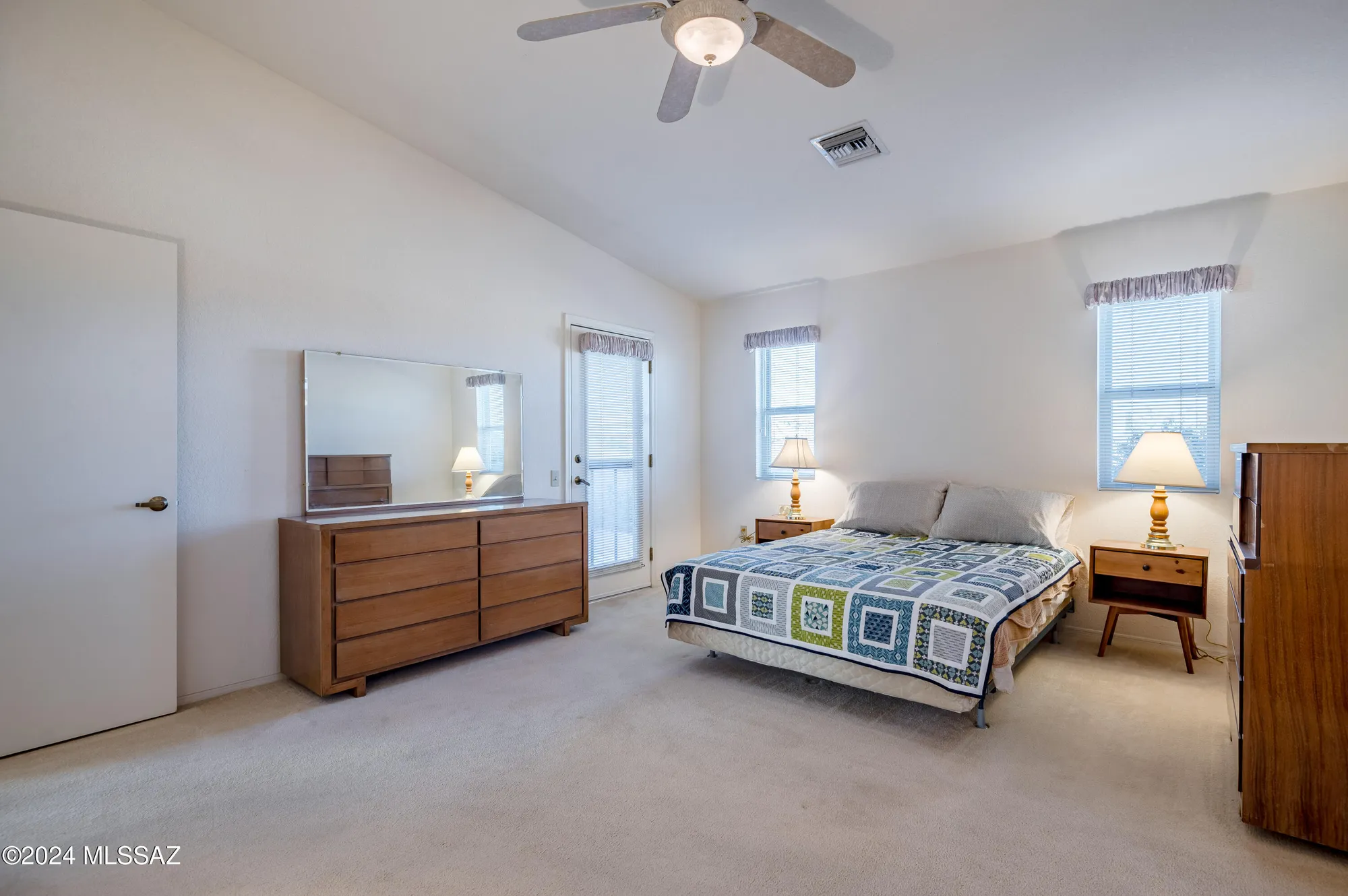 Property Slideshow image 11 of 21 | 1739 w circulo de la pinata, Green Valley, AZ, 85622