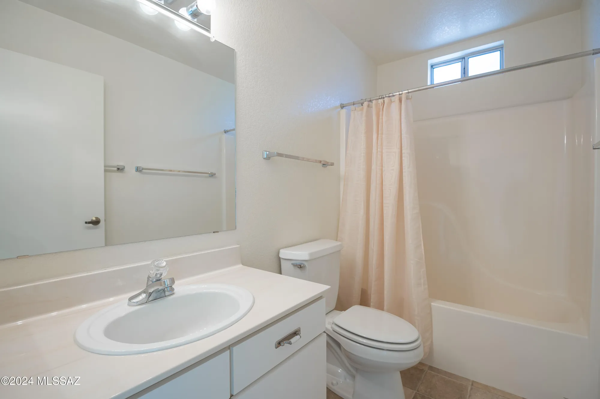 Property Slideshow image 16 of 21 | 1739 w circulo de la pinata, Green Valley, AZ, 85622