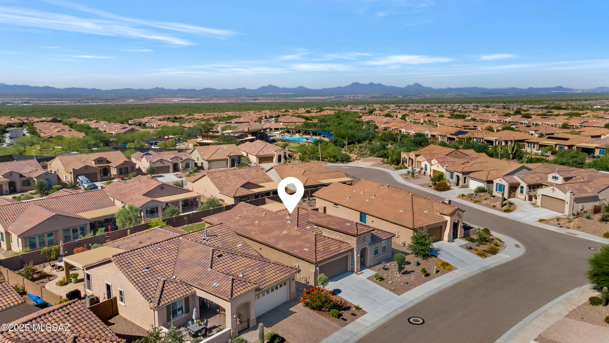 Property Slideshow image 5 of 35 | 6809 w cape royal pl, Marana, AZ, 85658