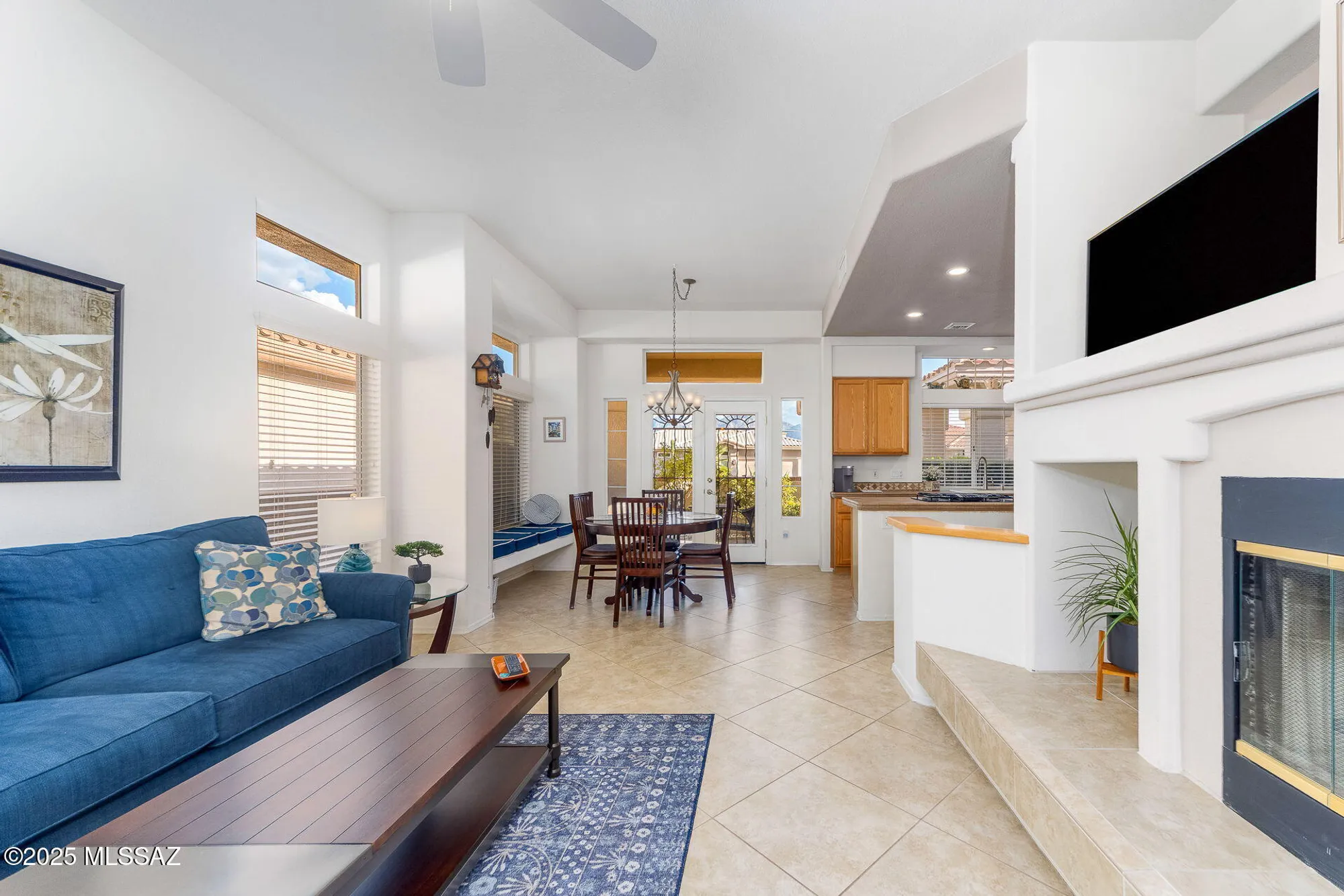 Property Slideshow image 8 of 49 | 14617 n desert rock dr, Oro Valley, AZ, 85755