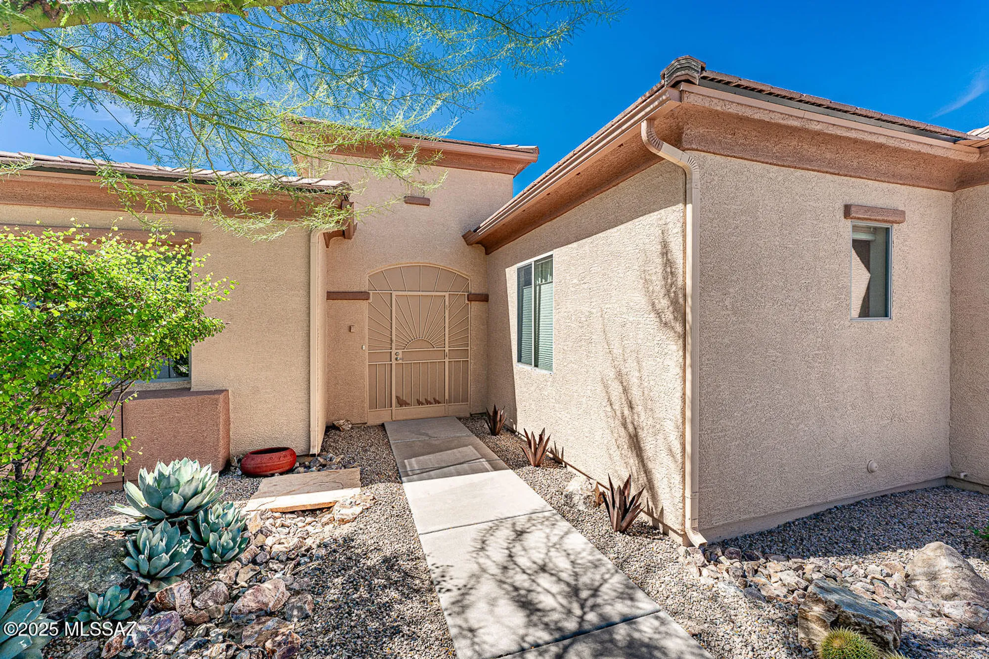 Property Slideshow image 3 of 50 | 991 w calle artistica, Green Valley, AZ, 85614