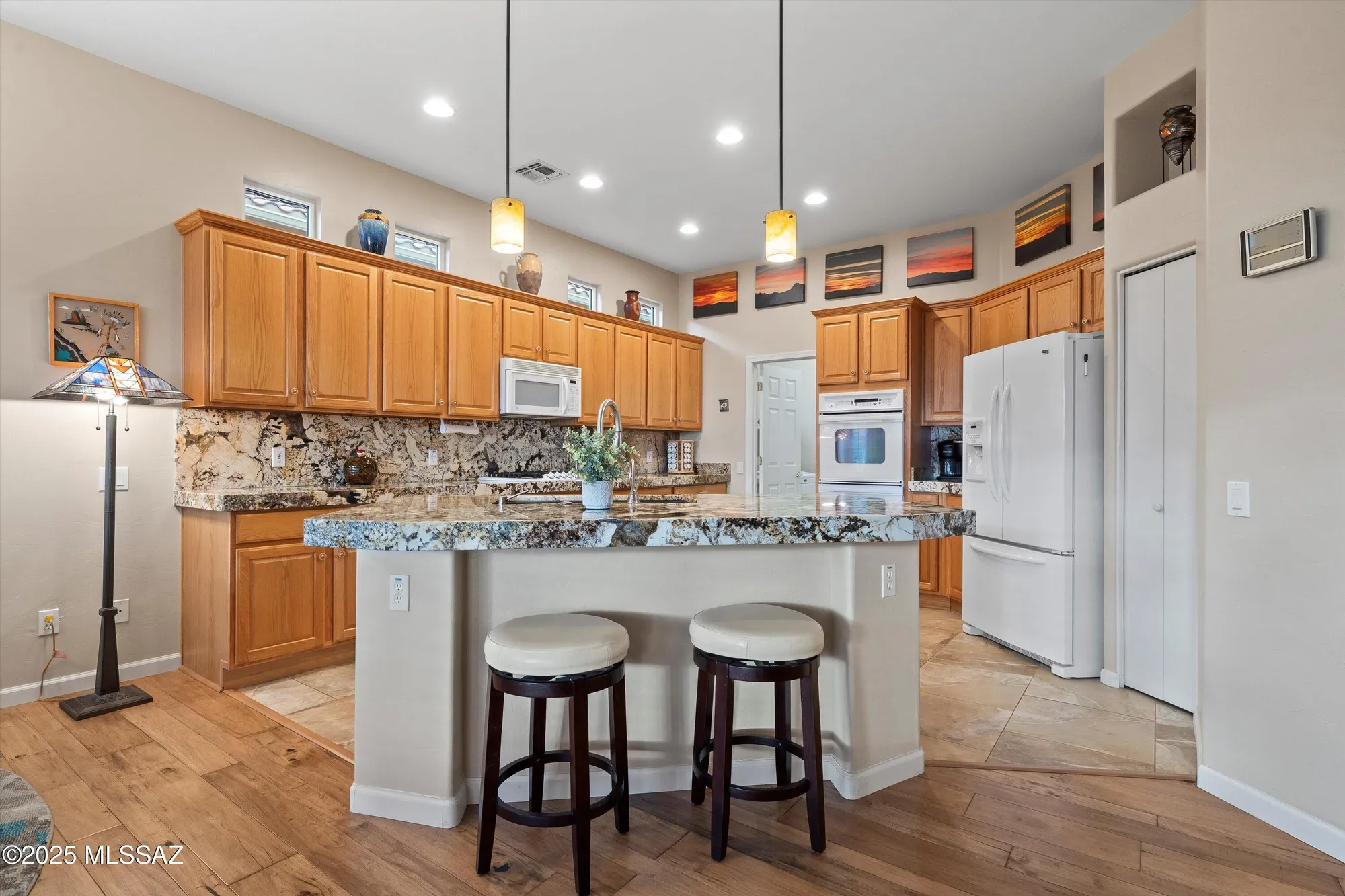 Property Slideshow image 11 of 52 | 13517 n heritage gateway ave, Marana, AZ, 85658