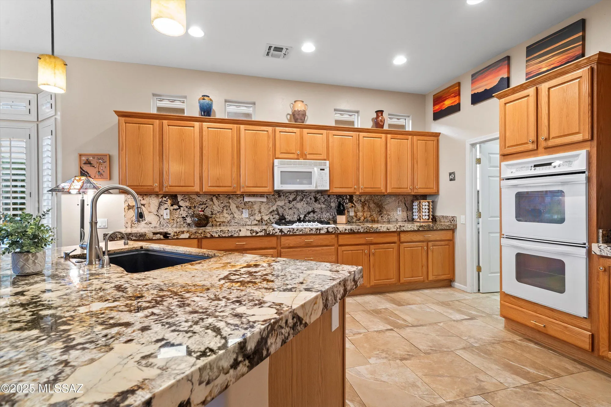 Property Slideshow image 17 of 52 | 13517 n heritage gateway ave, Marana, AZ, 85658
