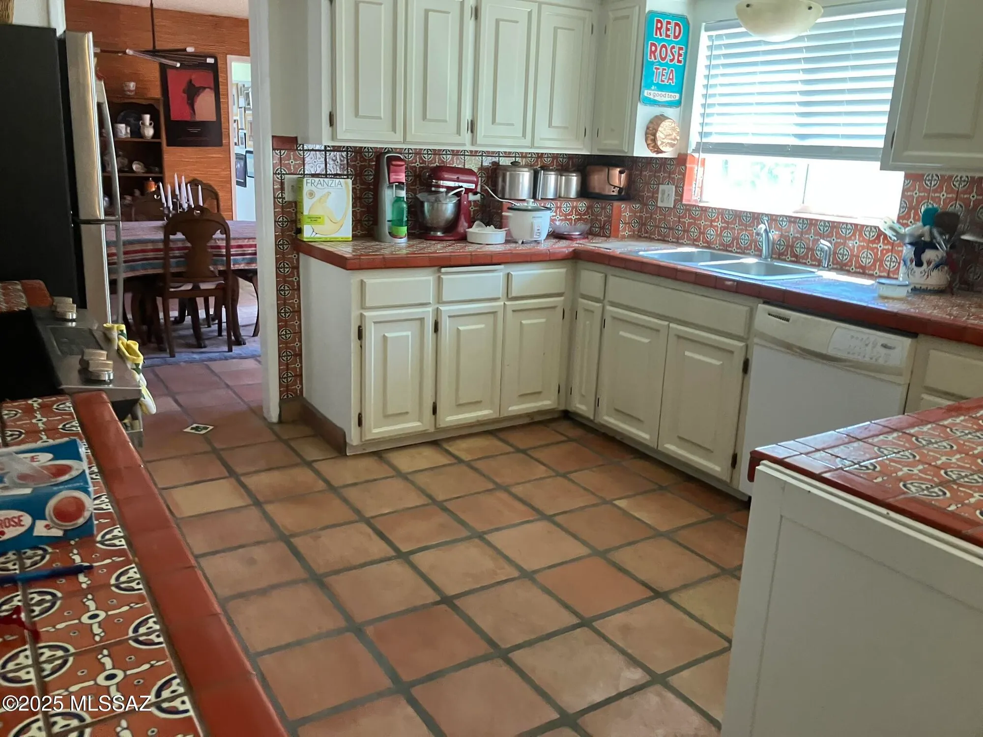 Property Slideshow image 15 of 50 | 8000 n casas pl, Tucson, AZ, 85742