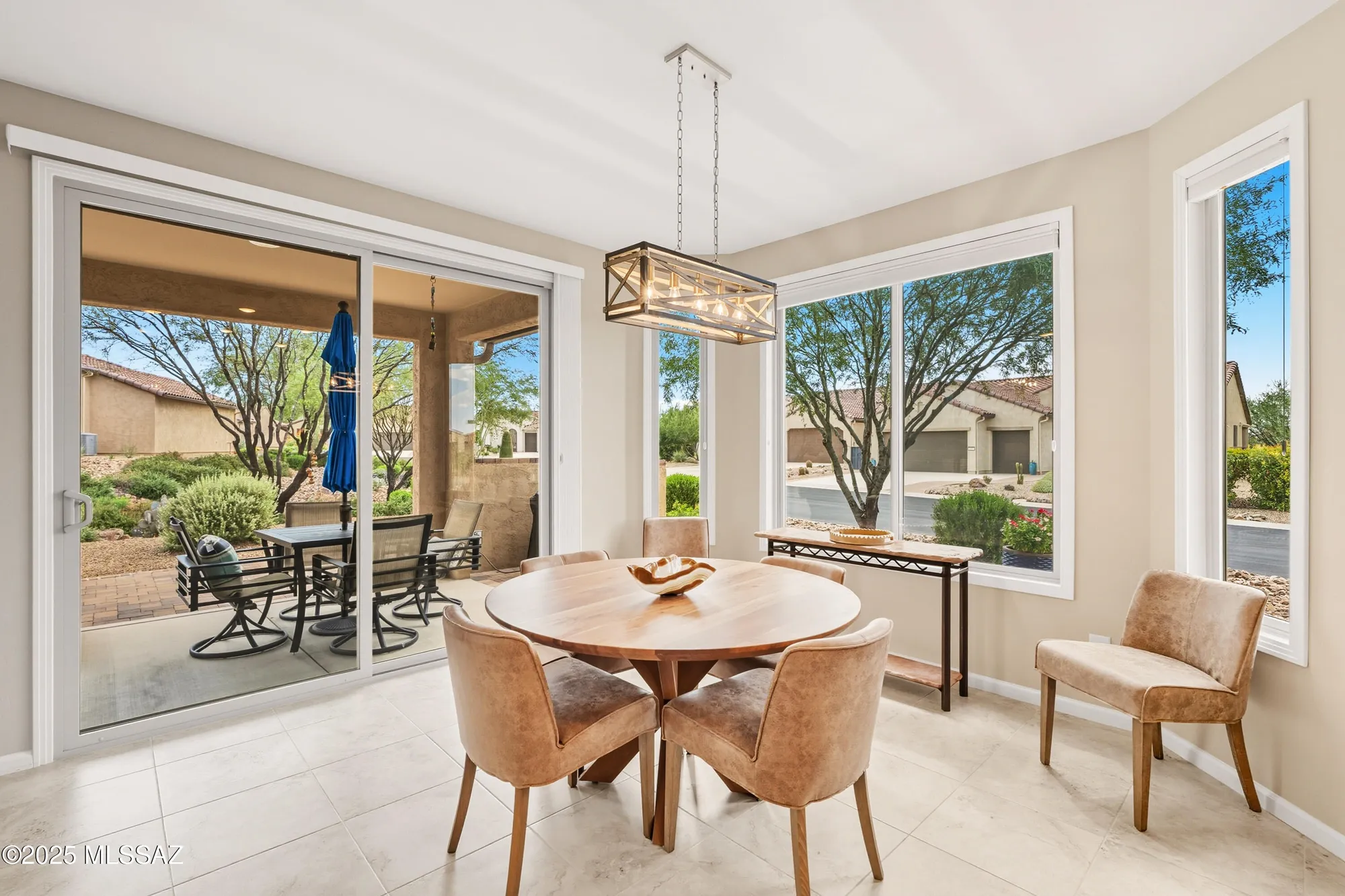 Property Slideshow image 17 of 50 | 2428 e canyon crossing dr, Green Valley, AZ, 85614