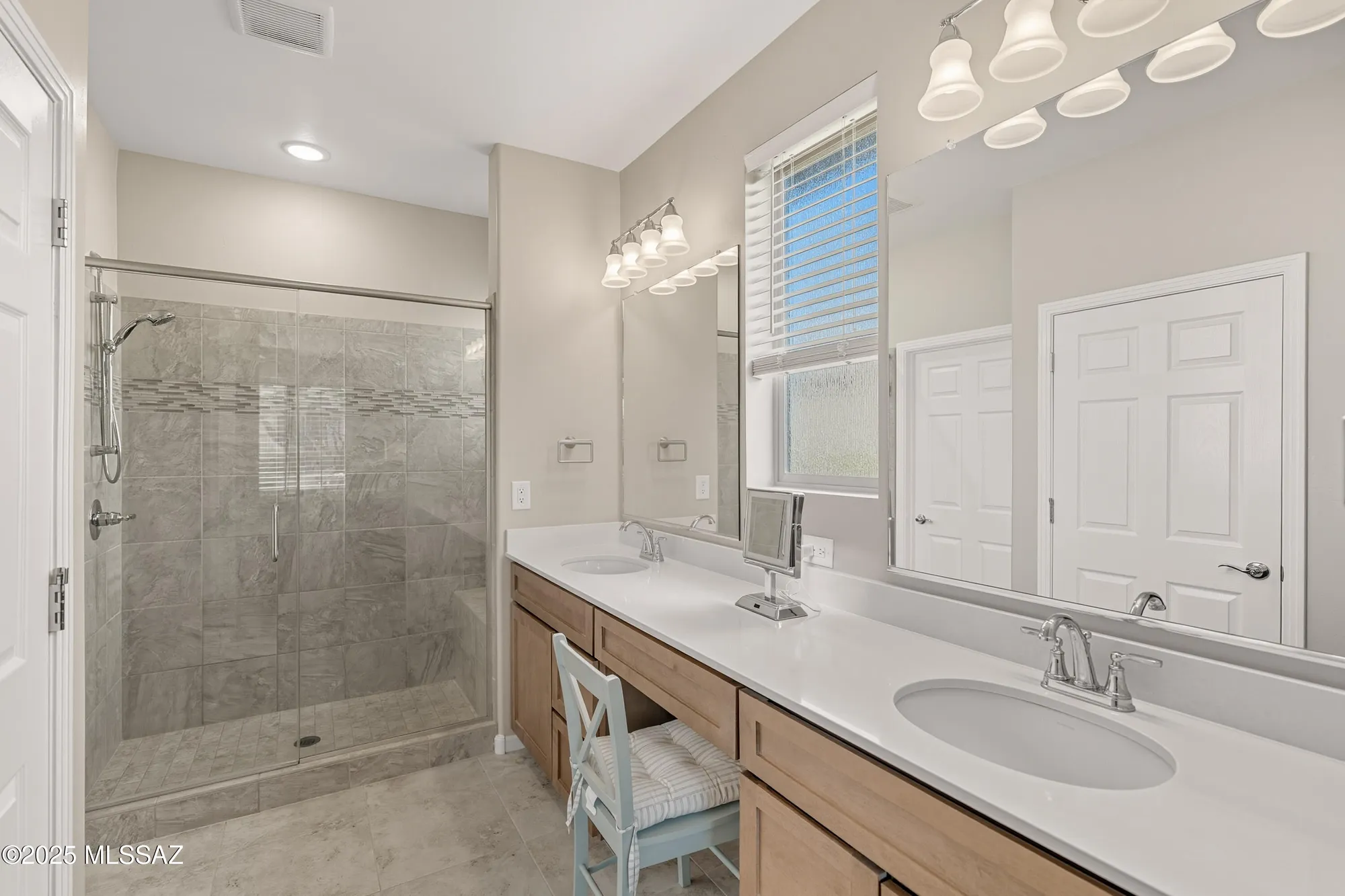 Property Slideshow image 28 of 50 | 2428 e canyon crossing dr, Green Valley, AZ, 85614