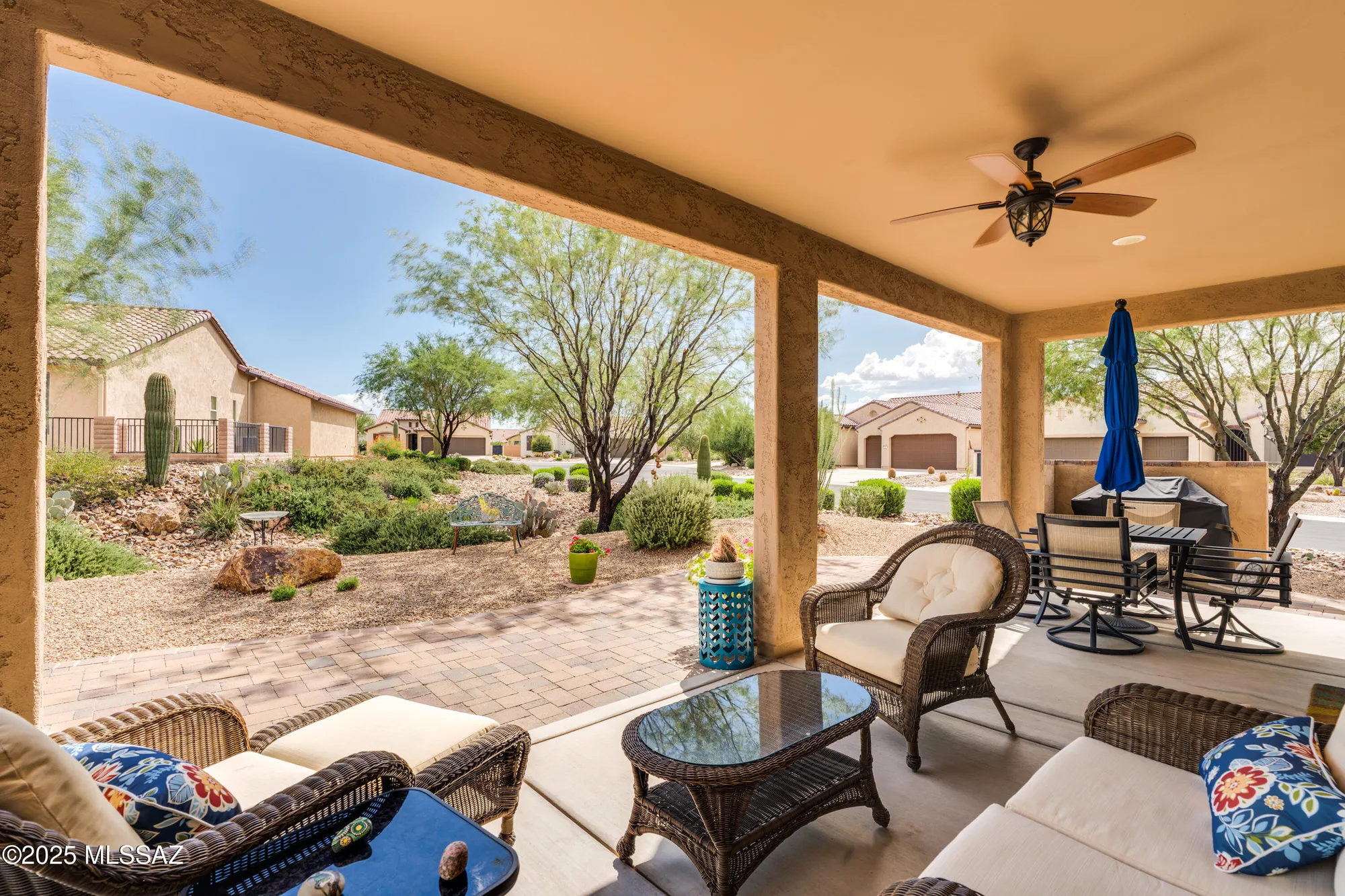 Property Slideshow image 38 of 50 | 2428 e canyon crossing dr, Green Valley, AZ, 85614