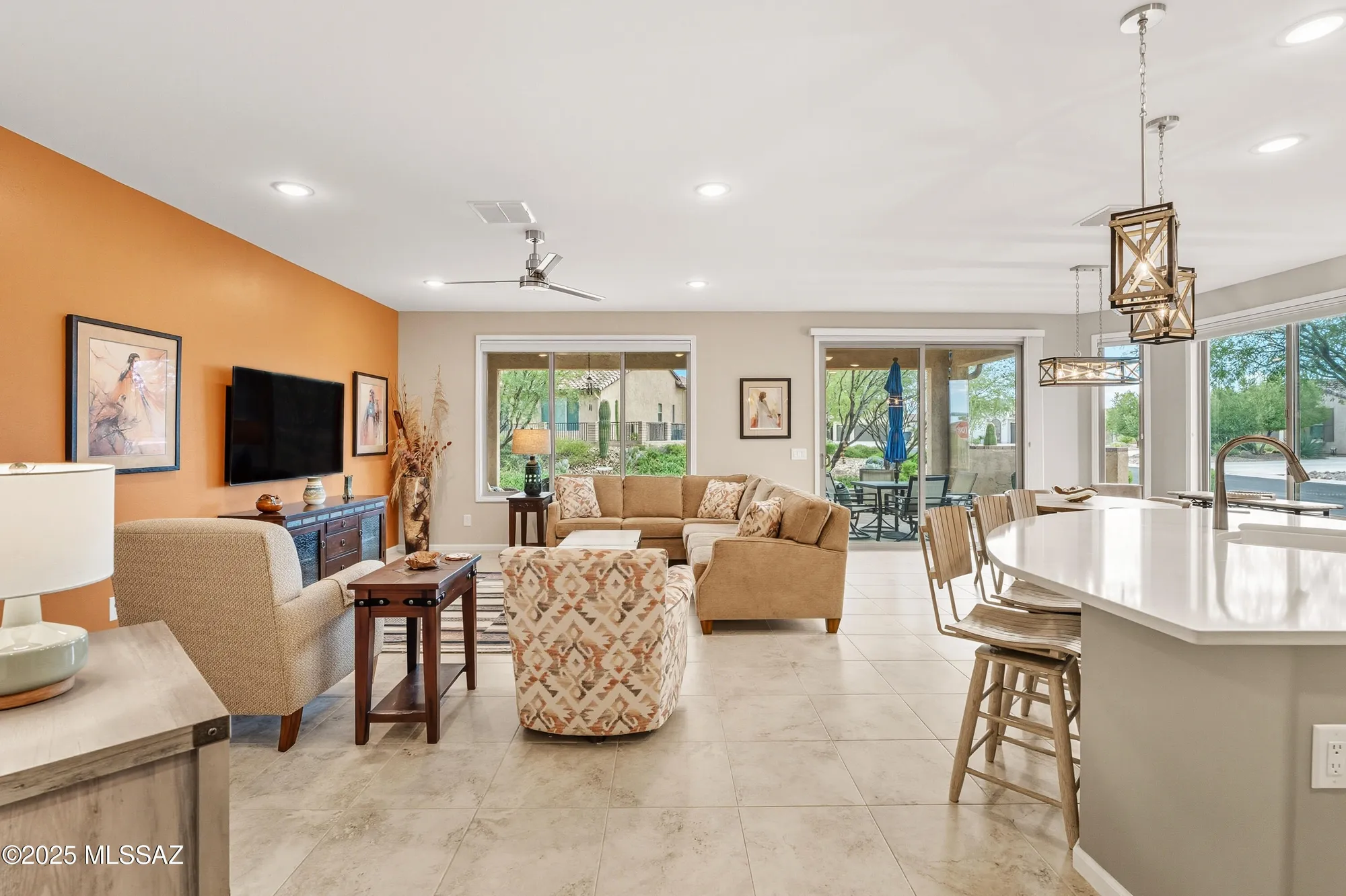 Property Slideshow image 10 of 50 | 2428 e canyon crossing dr, Green Valley, AZ, 85614