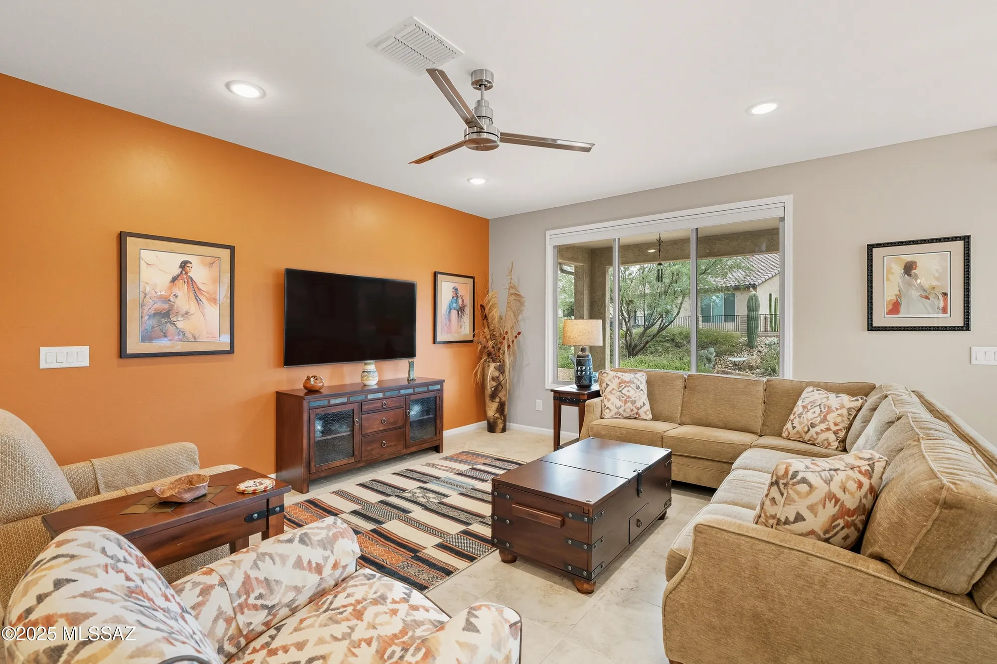 Property Slideshow image 12 of 50 | 2428 e canyon crossing dr, Green Valley, AZ, 85614