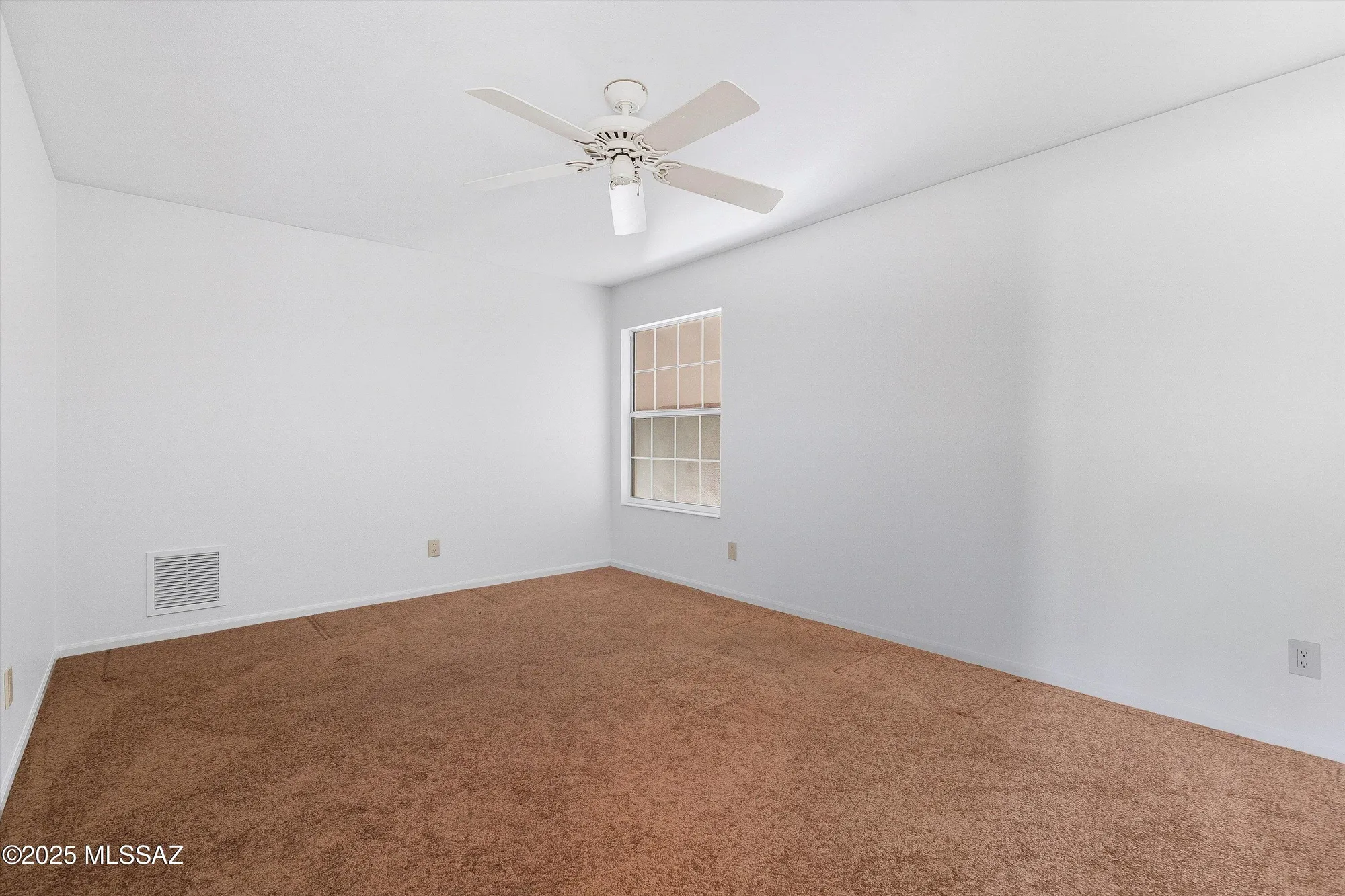 Property Slideshow image 17 of 50 | 65639 e stoney ridge dr, Tucson, AZ, 85739