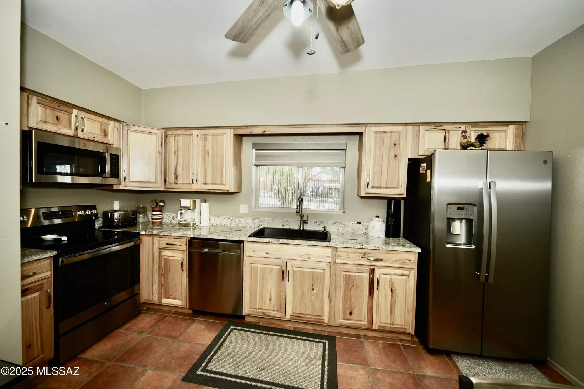 Property Slideshow image 6 of 42 | 1360 w camino alicante, Green Valley, AZ, 85622