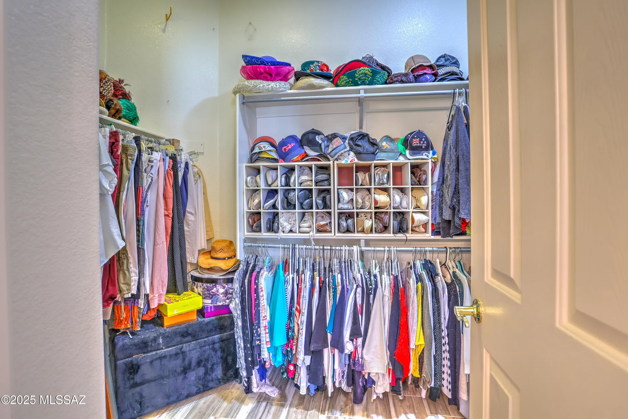 Property Slideshow image 27 of 41 | 2303 e desert pueblo pass, Green Valley, AZ, 85614